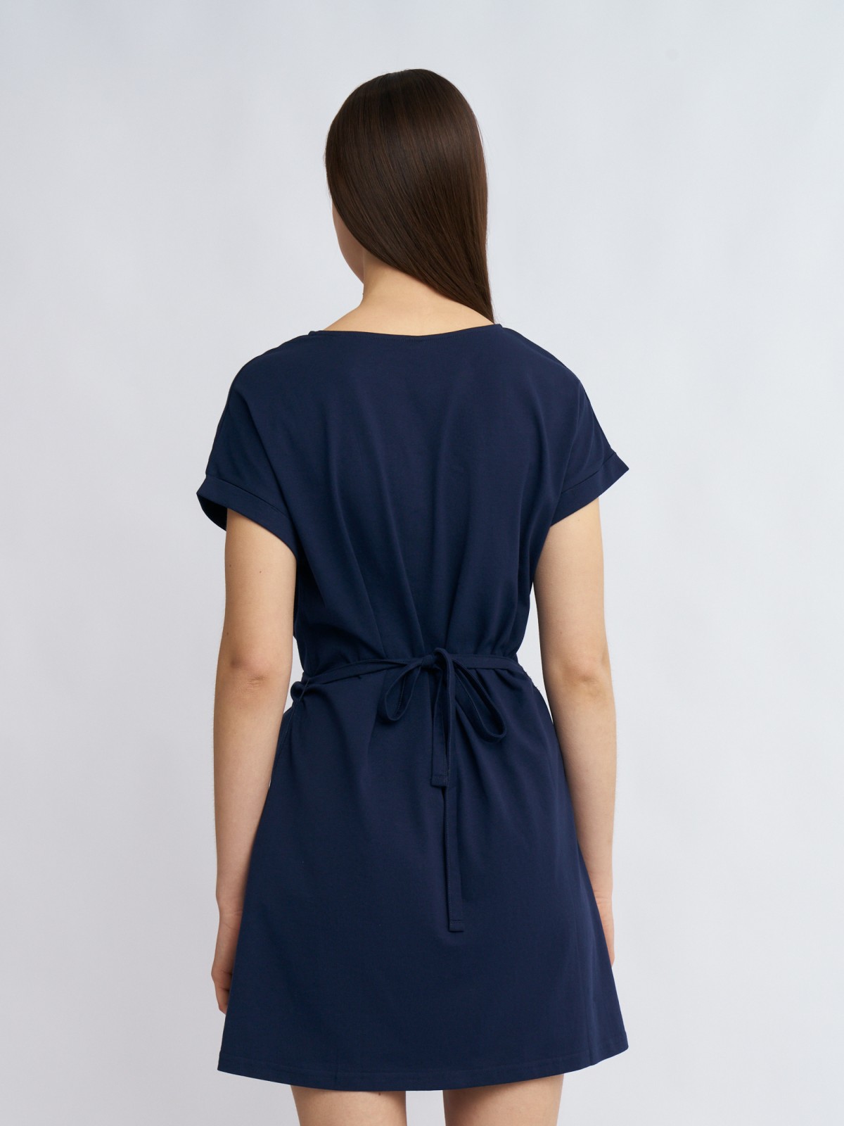 Платье-футболка из хлопка с поясом