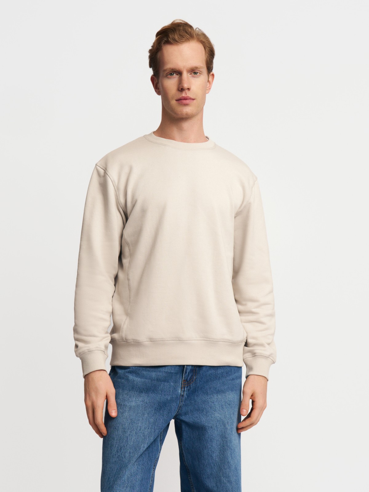 Свитшот прямого кроя с длинным рукавом