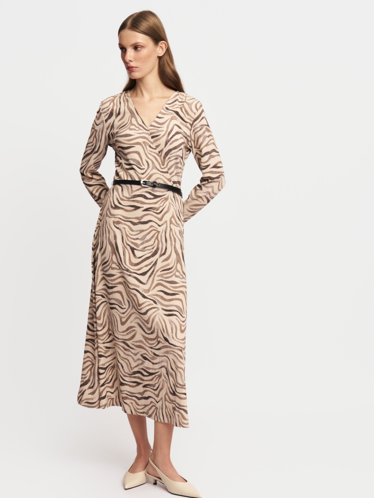 Платье миди с ремнём