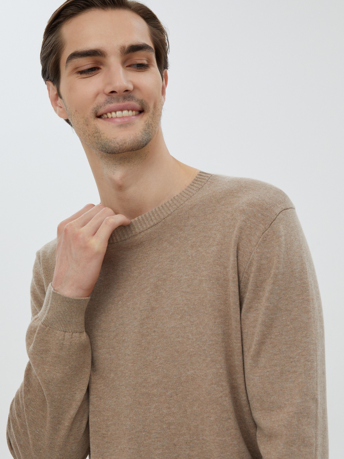 Тонкий трикотажный джемпер из хлопка с длинным рукавом