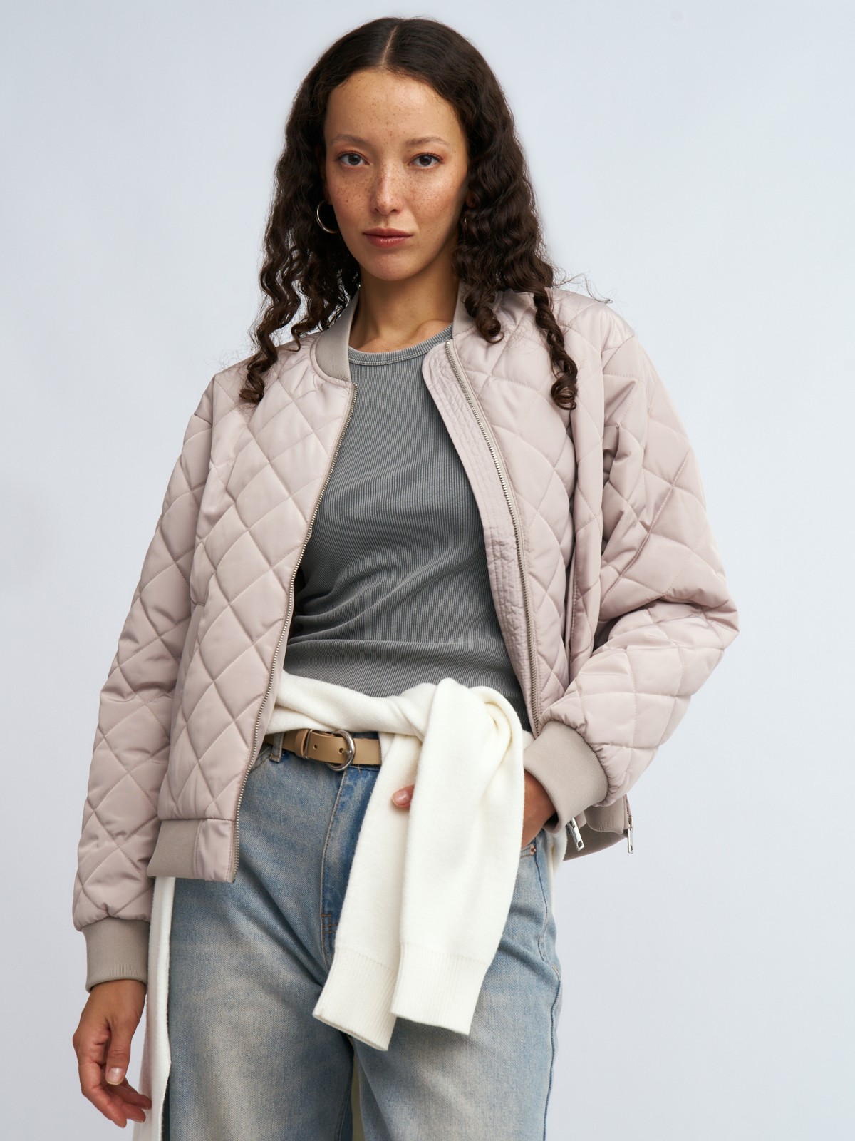 Утеплённая стёганая куртка-бомбер на синтепоне