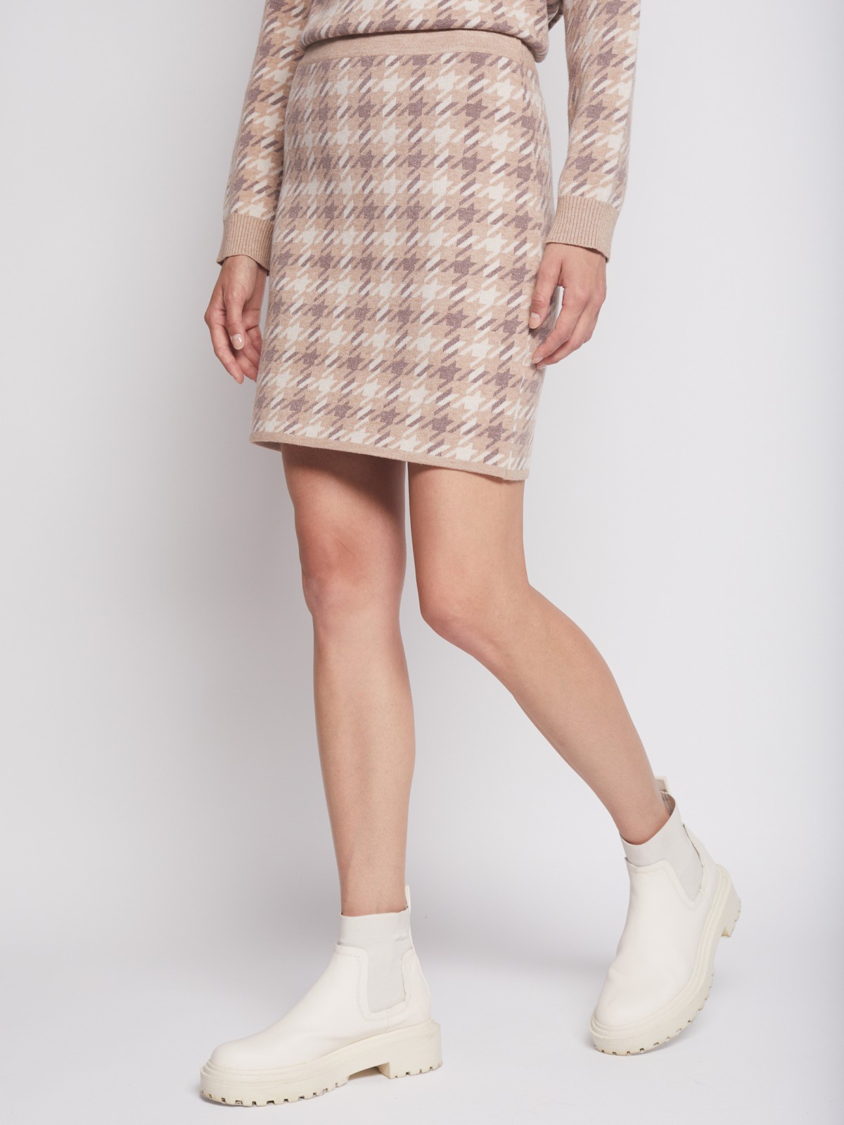 Юбка-карандаш с узором в клетку