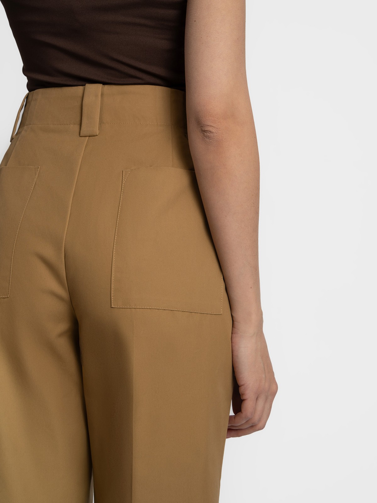 Прямые брюки со стрелками