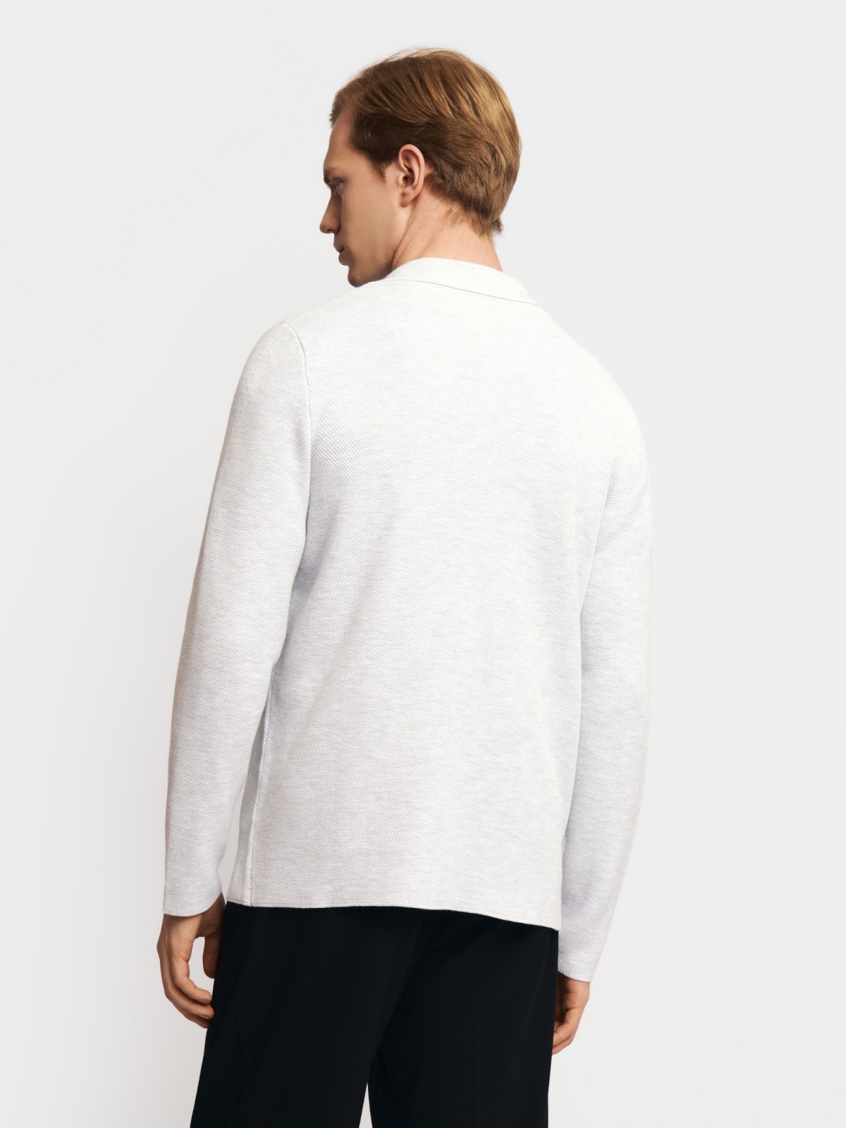 Вязаный кардиган на пуговицах с воротником и карманами