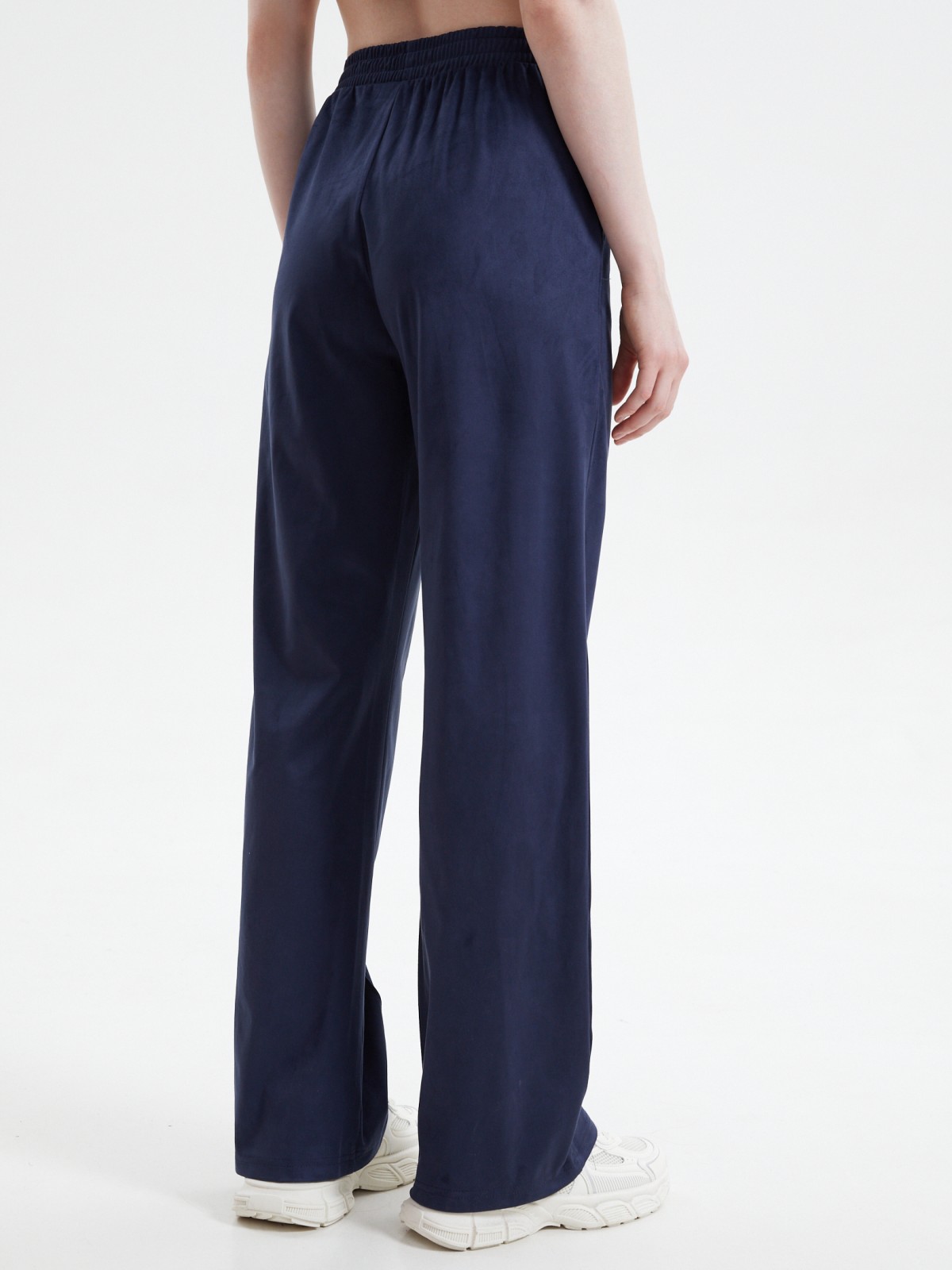 Замшевые брюки на резинке