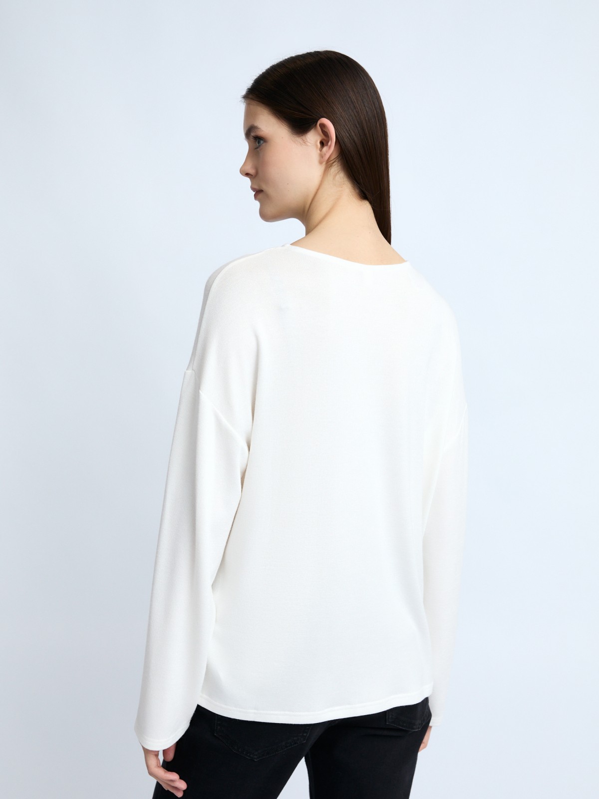 Лонгслив с цветочным принтом и стразами