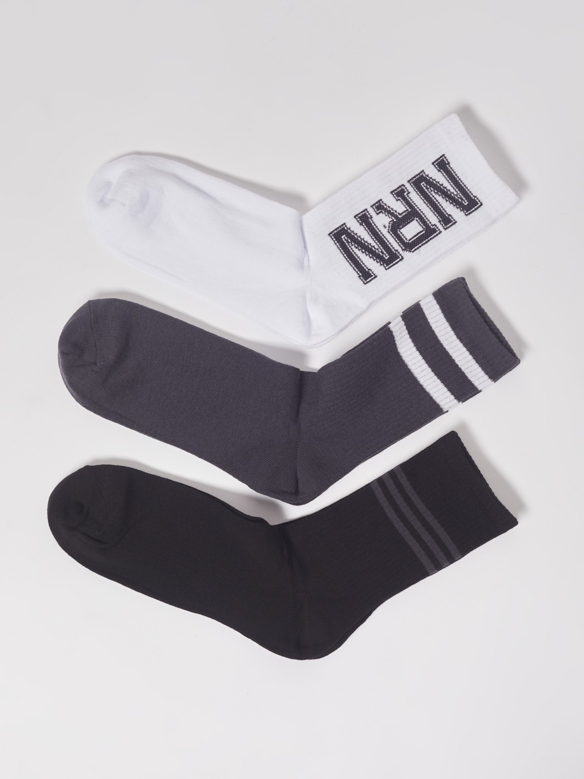 Набор высоких носков (3 пары в комплекте) zolla 01311998J185, цвет черный, размер 25-27 - фото 1