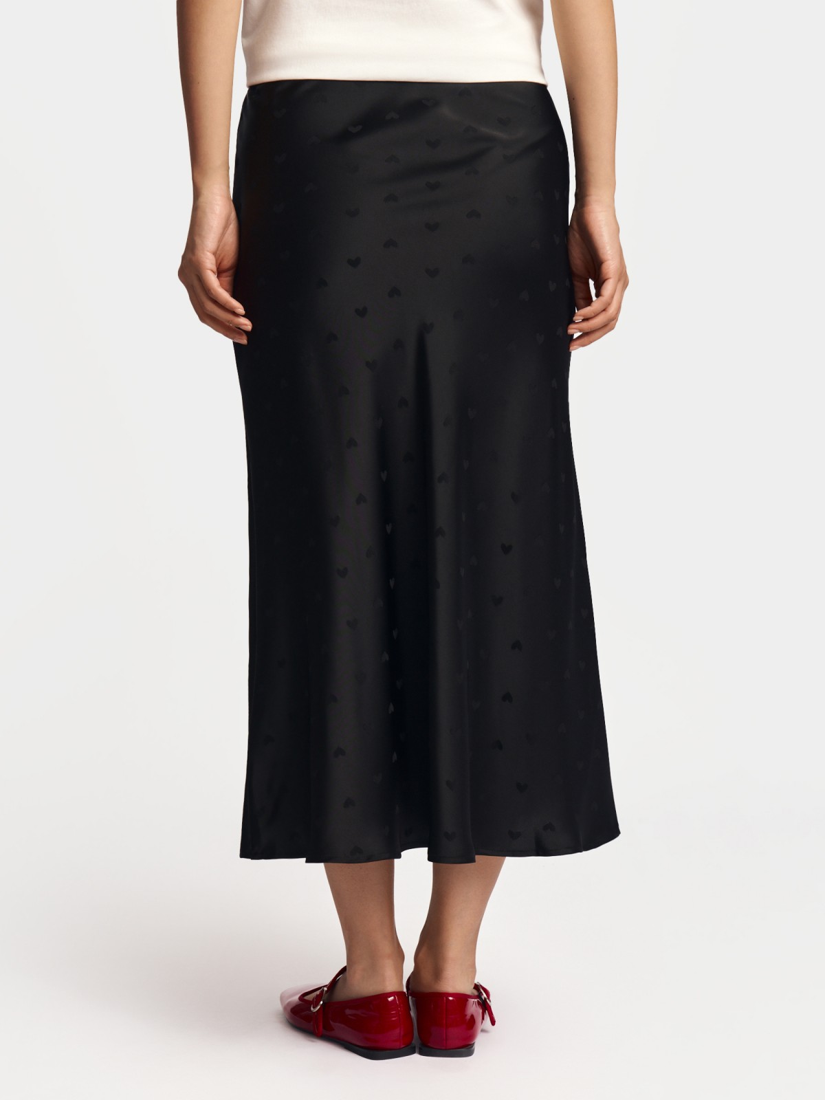 Атласная юбка миди на резинке