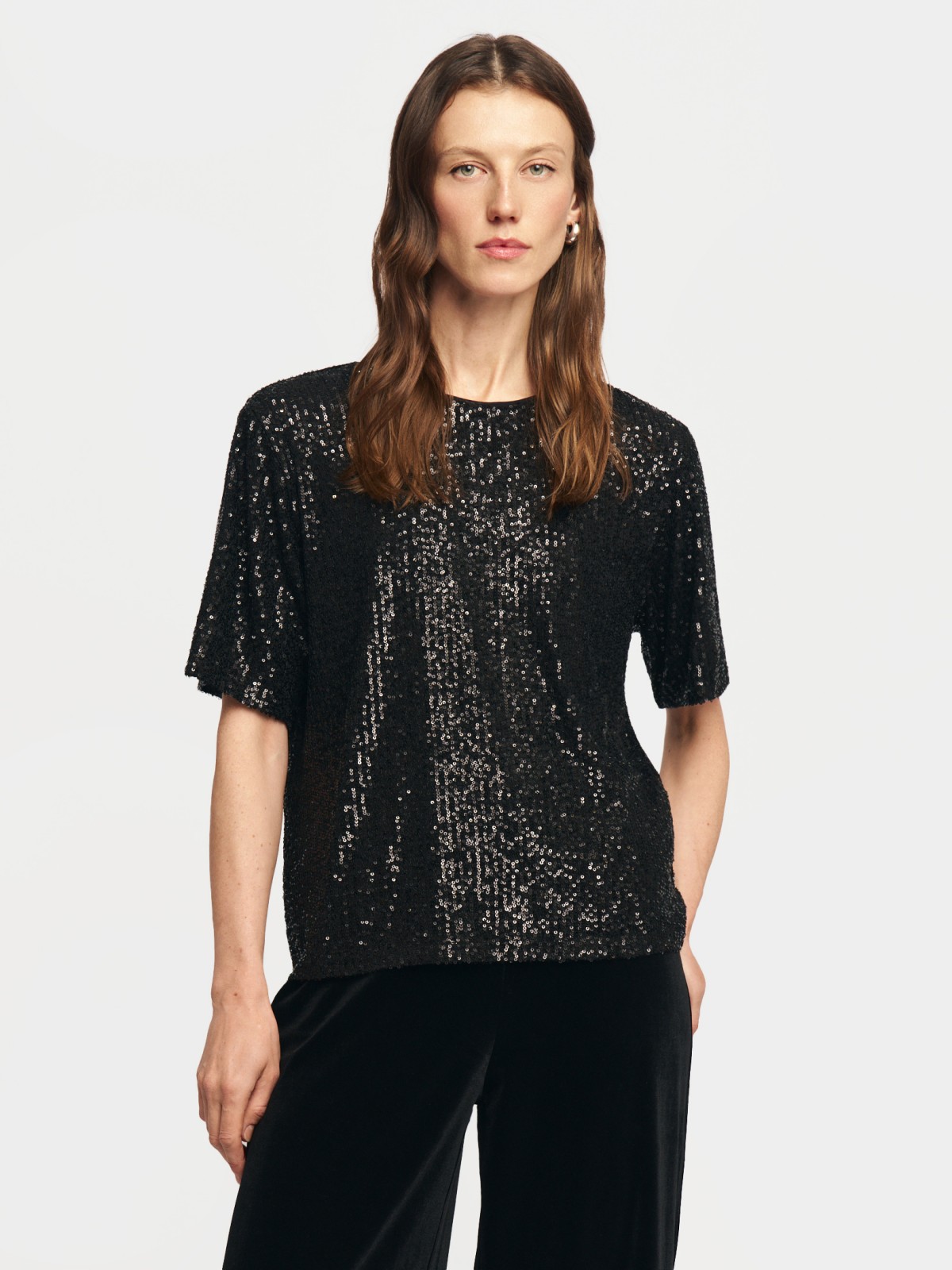 Футболка-топ с пайетками