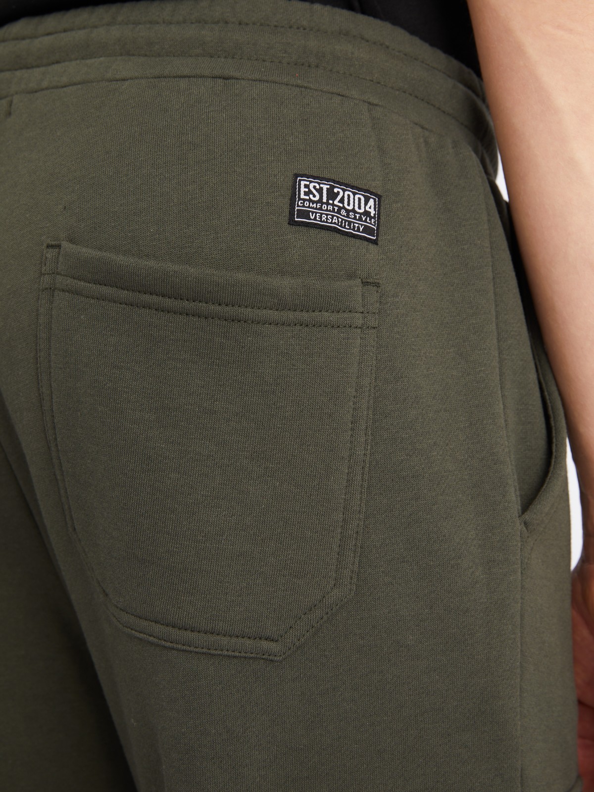 Утеплённые брюки-джоггеры на резинке с карманами карго zolla 213347675043, цвет хаки, размер L - фото 6