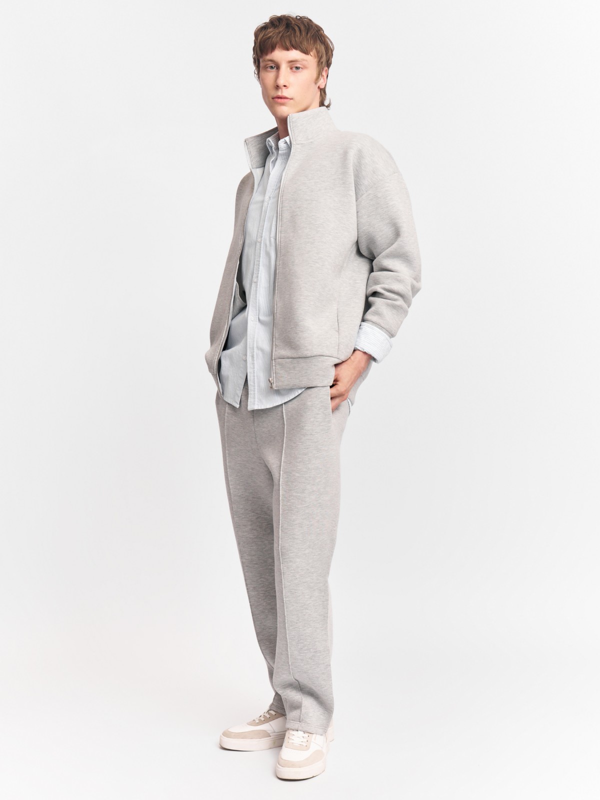 Толстовка на молнии с воротником однотонная