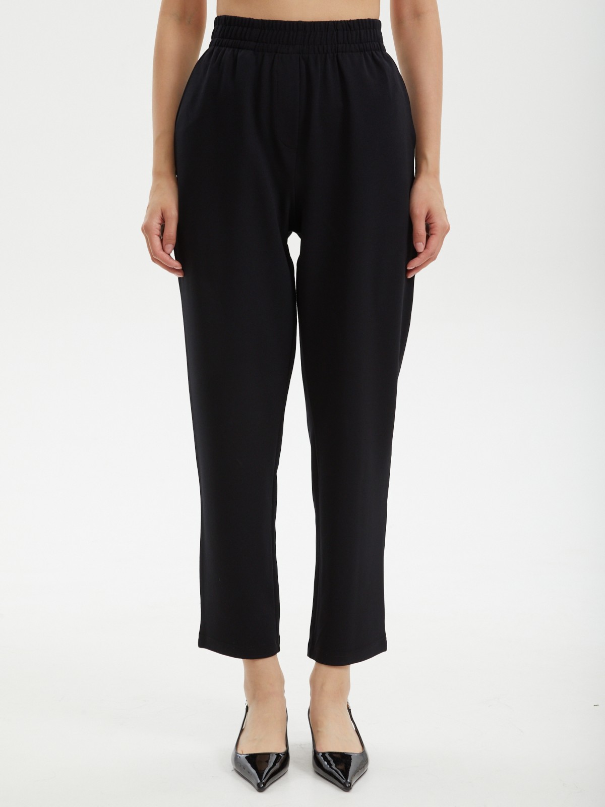 Брюки на резинке с карманами