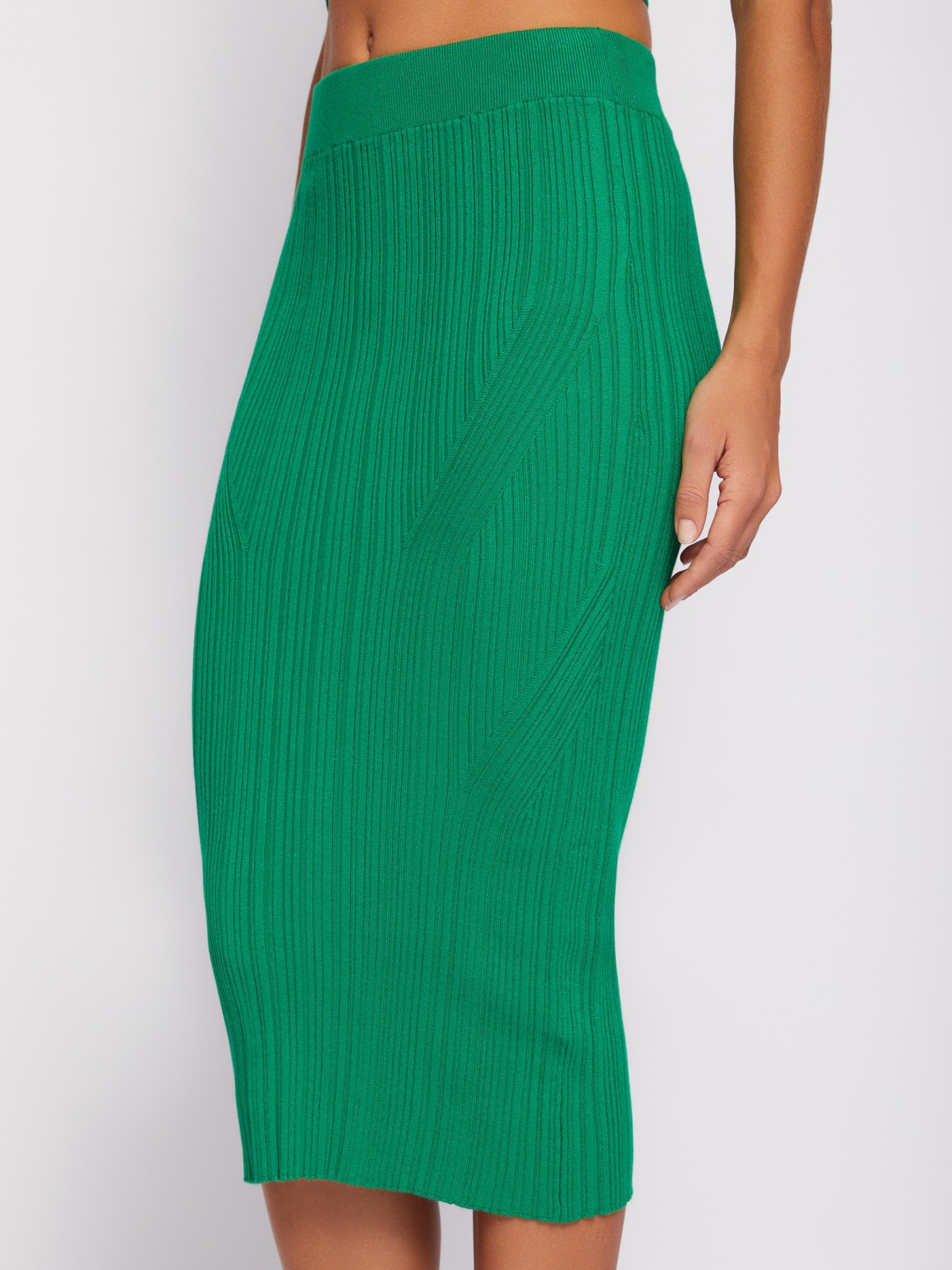Трикотажная юбка-карандаш длины миди на резинке zolla 024217701031, цвет зеленый, размер L - фото 3