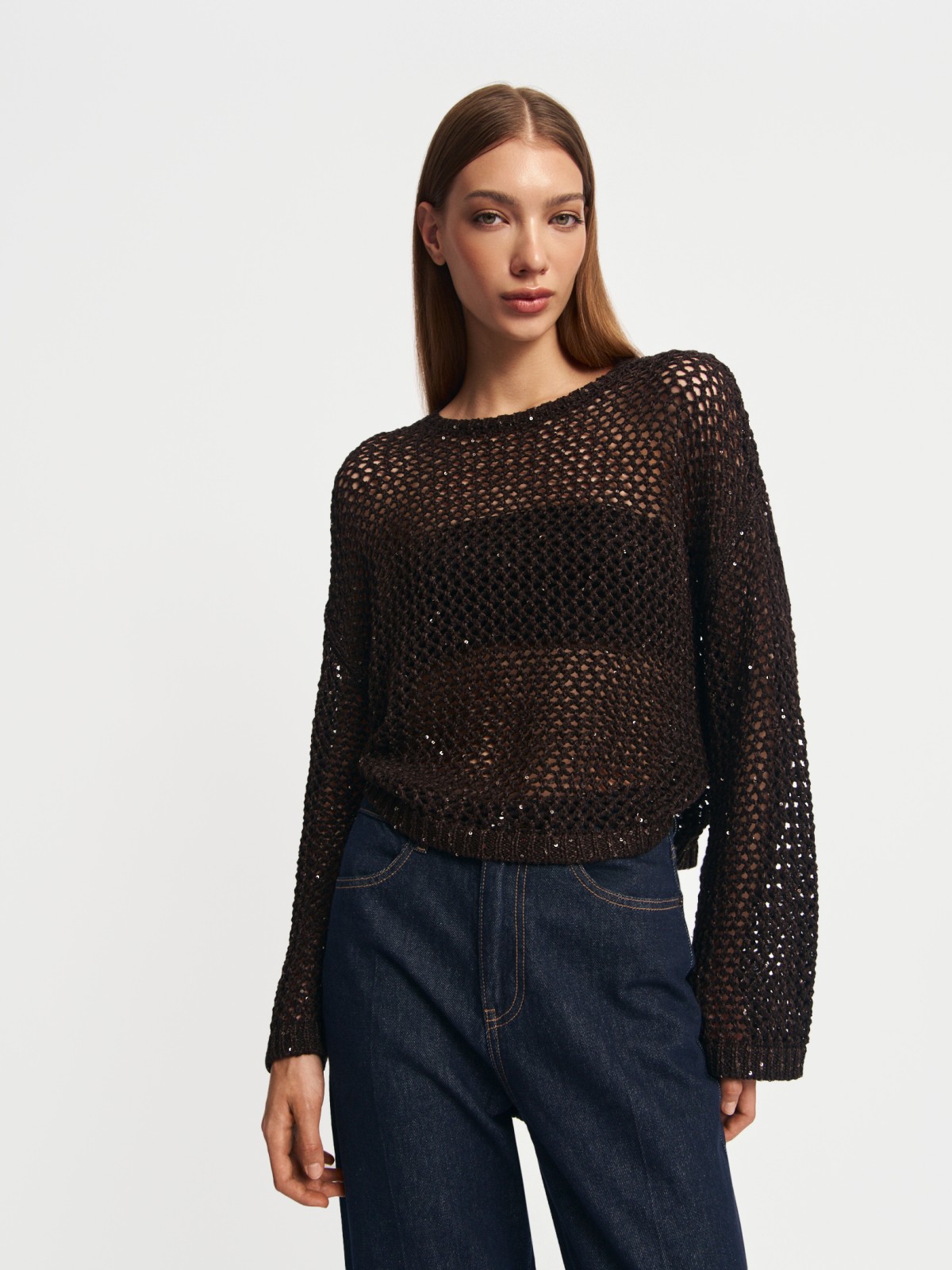 Вязаный джемпер-сетка с пайетками