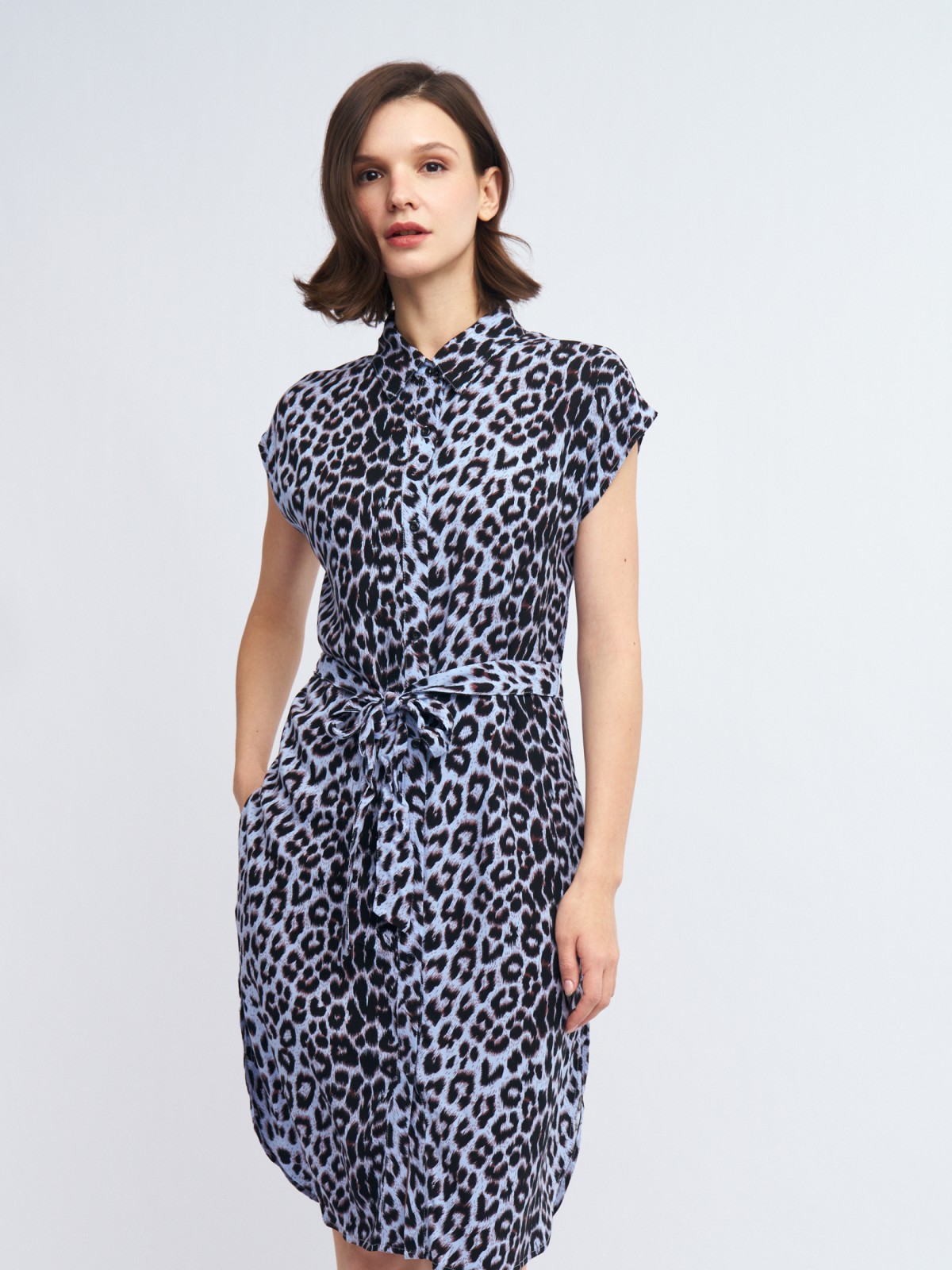 Платье-рубашка из вискозы с поясом