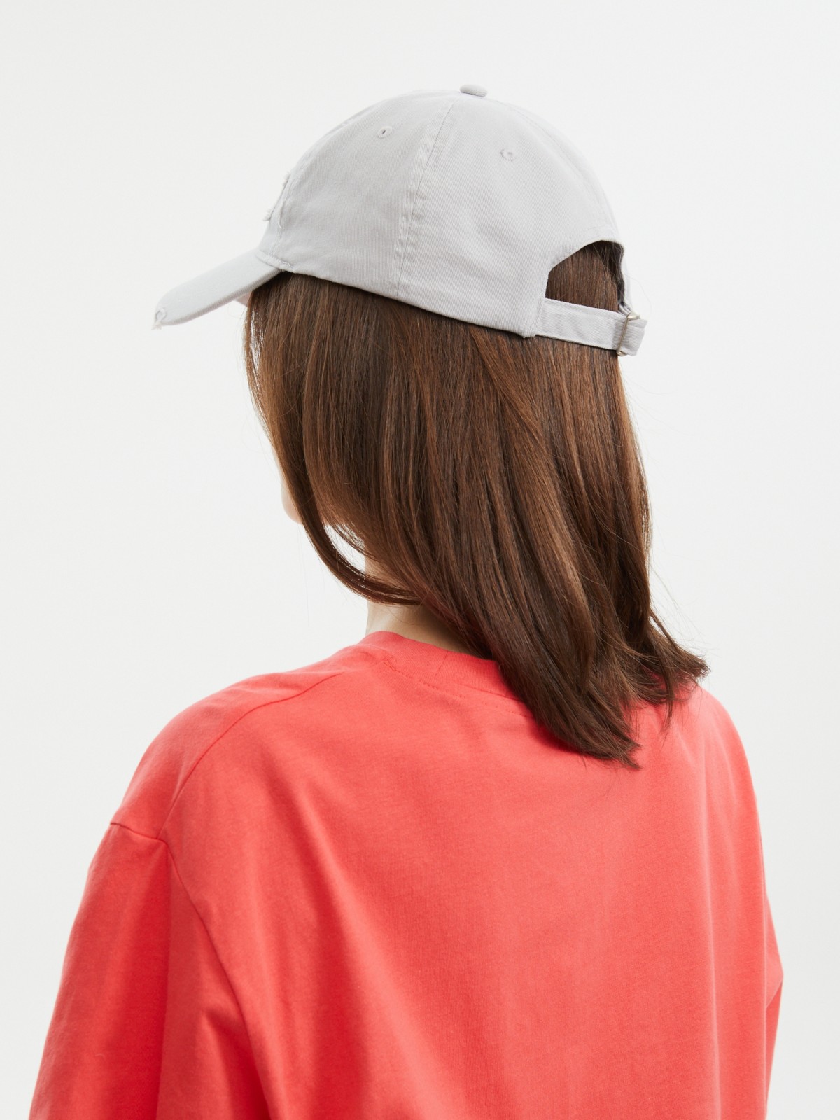 Бейсболка из хлопка с полукруглым козырьком