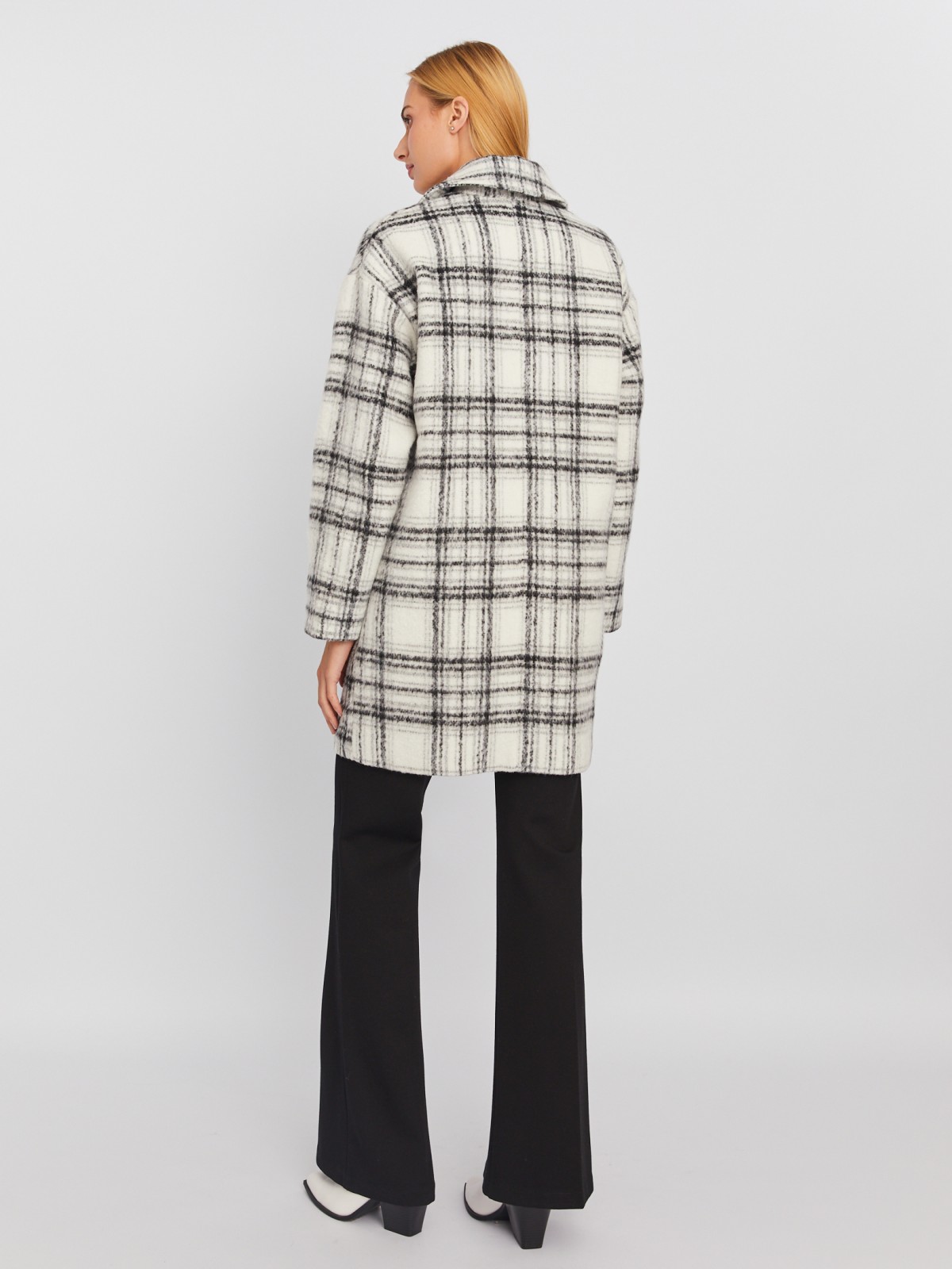 Пальто оверсайз силуэта без утеплителя с узором в клетку