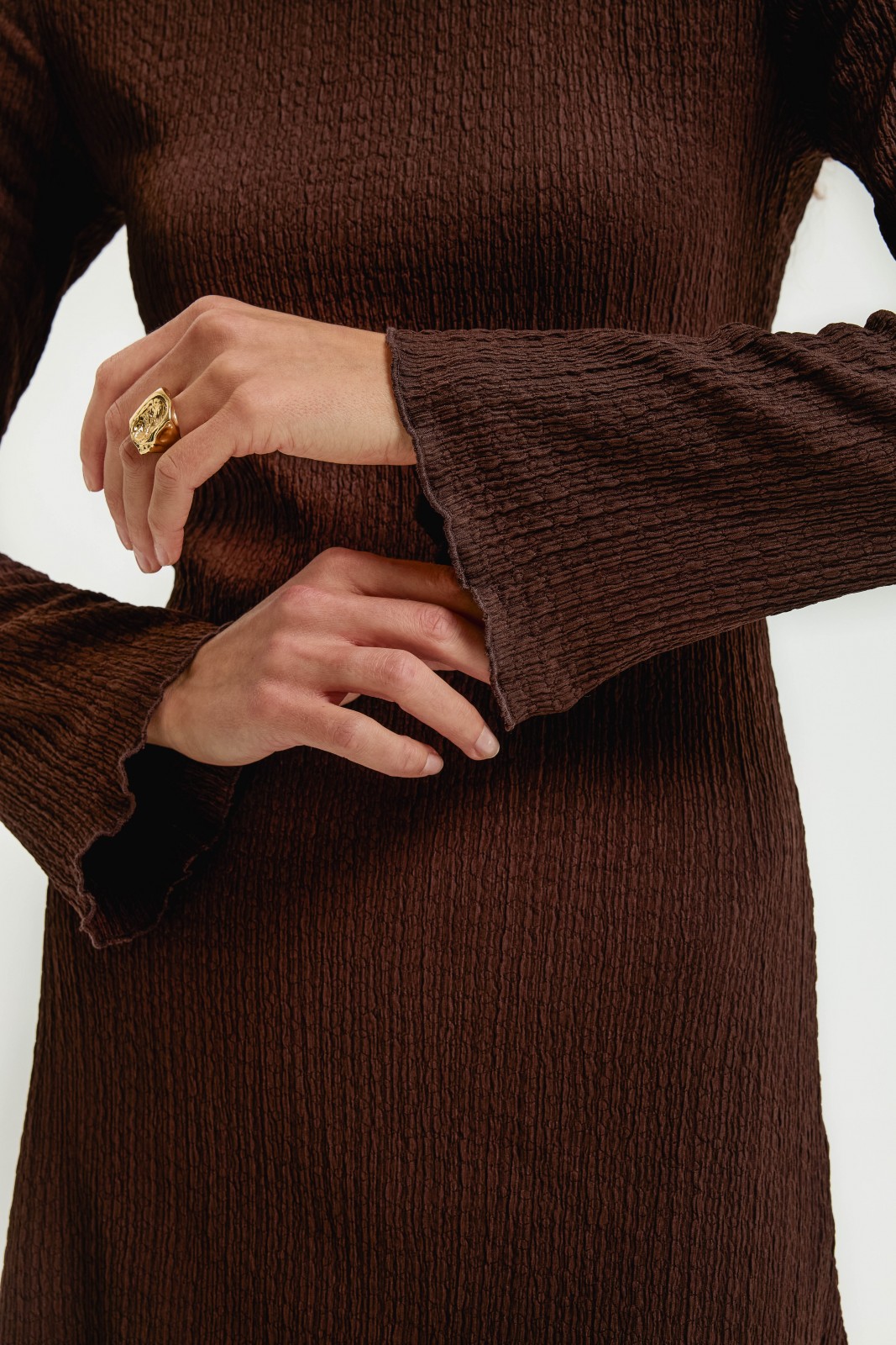 Платье мини с длинным рукавом