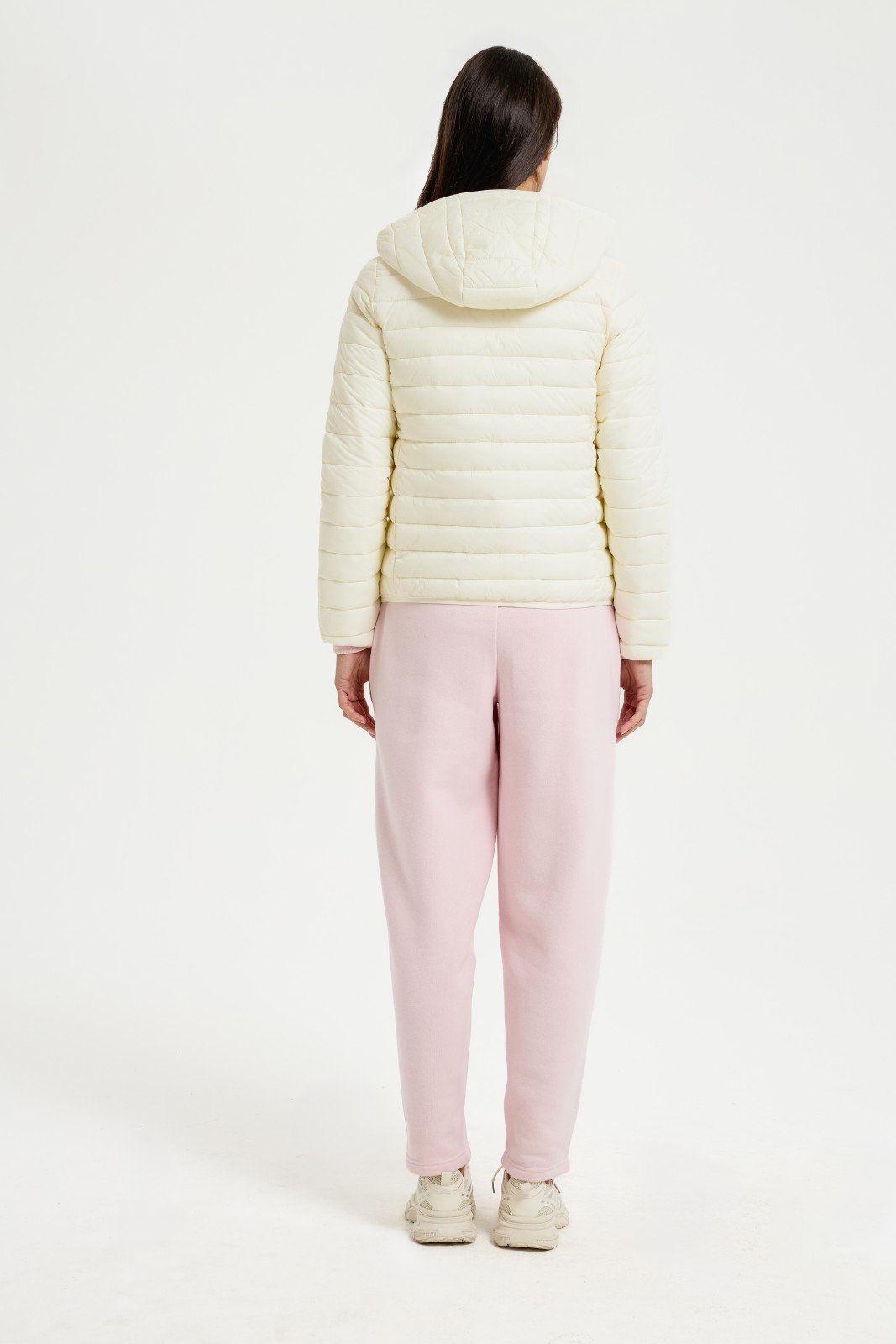 Тёплая стёганая куртка с капюшоном