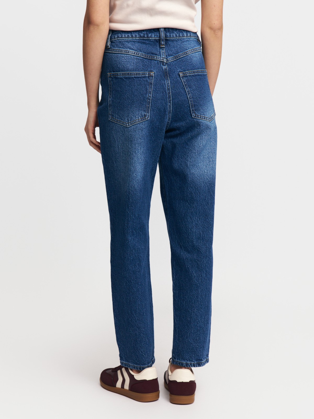 Джинсы силуэта Mom Comfort с высокой посадкой