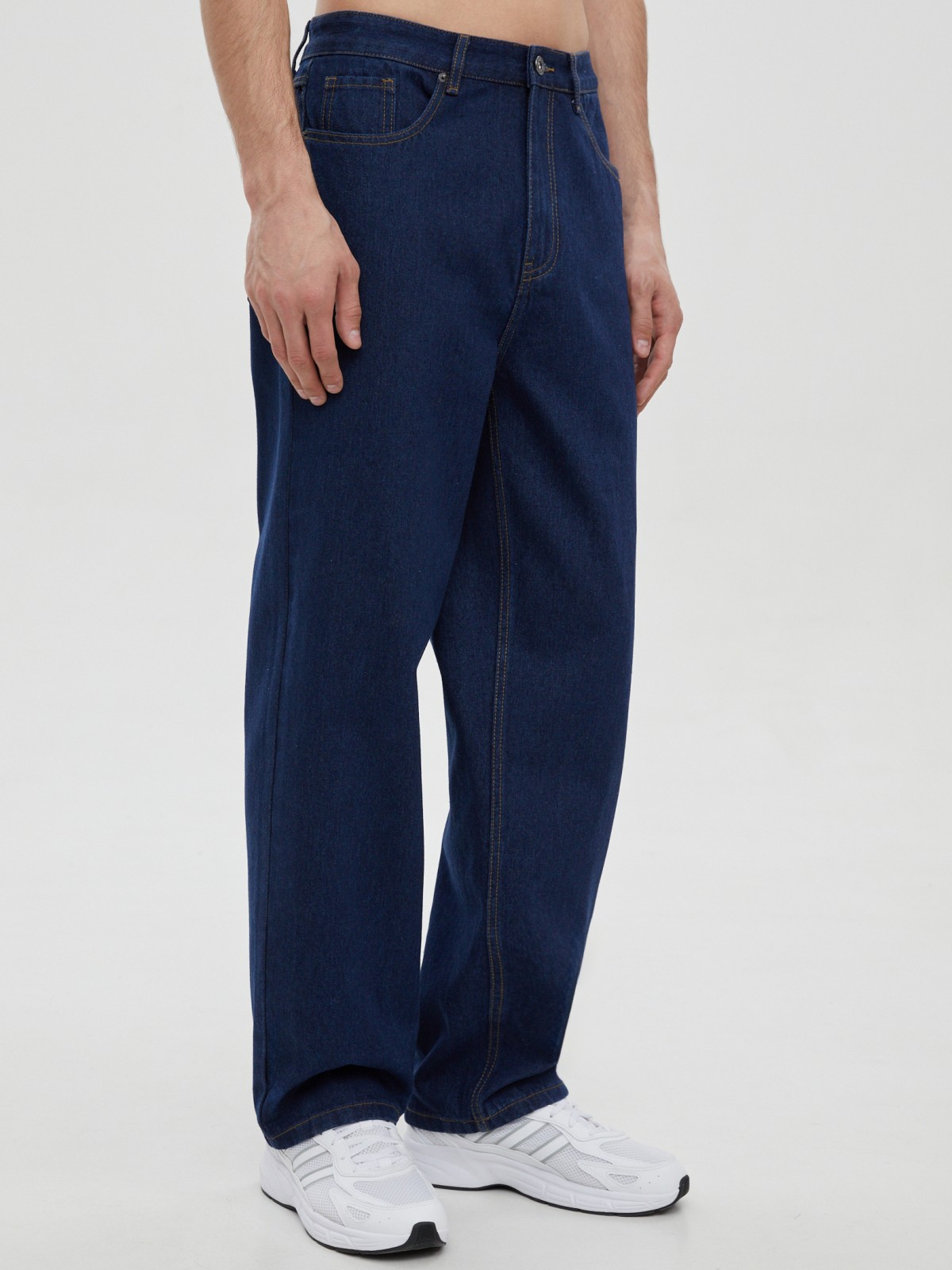 Джинсы фасона Loose