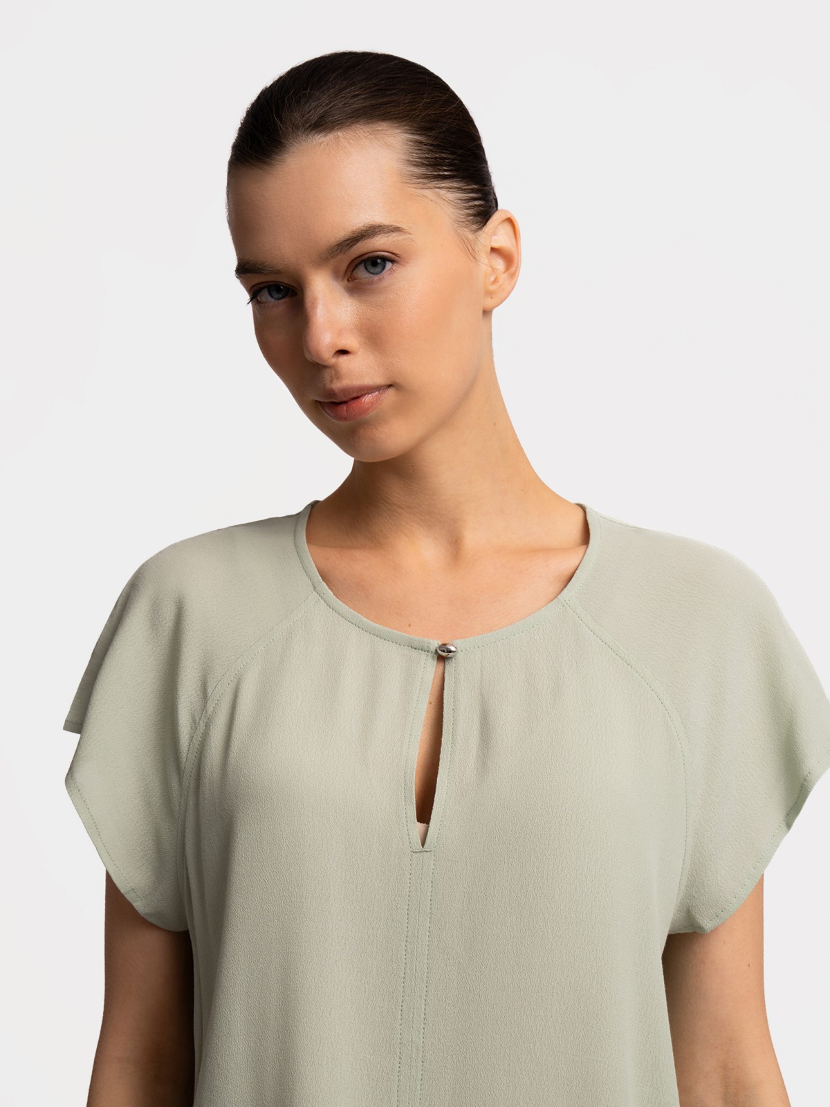 Блузка с короткими рукавами