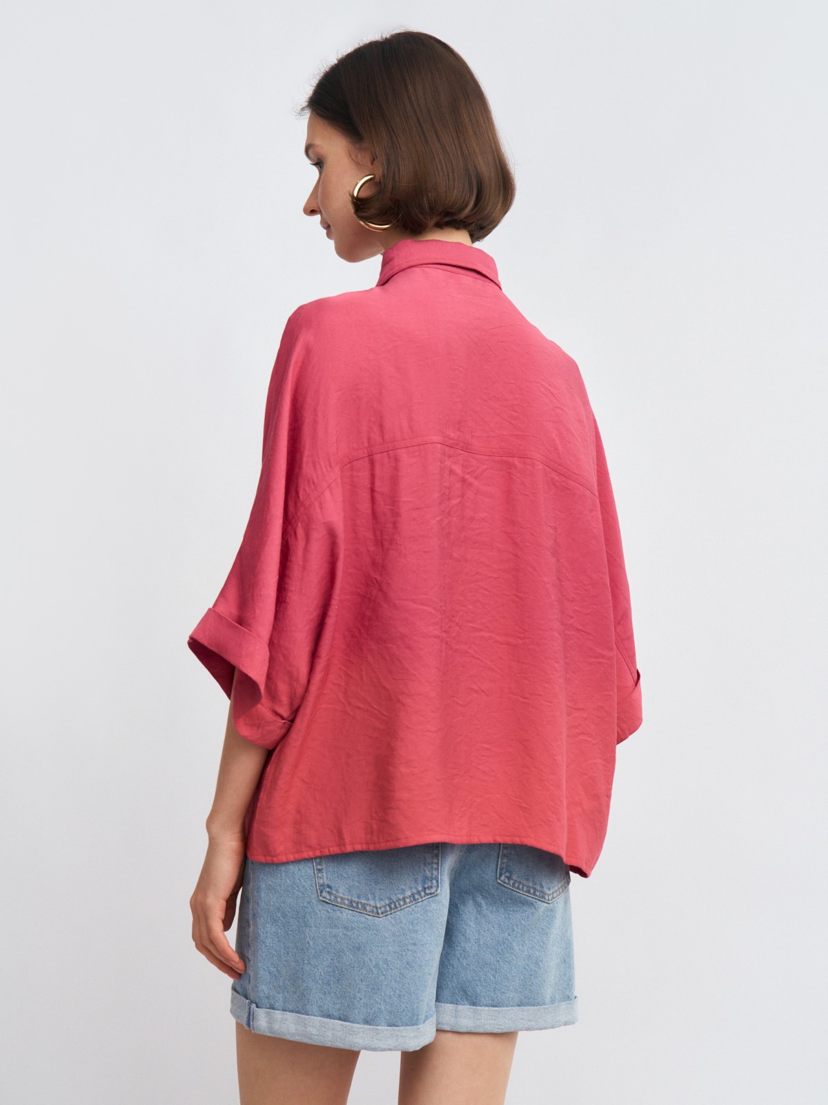 Рубашка из вискозы с коротким рукавом