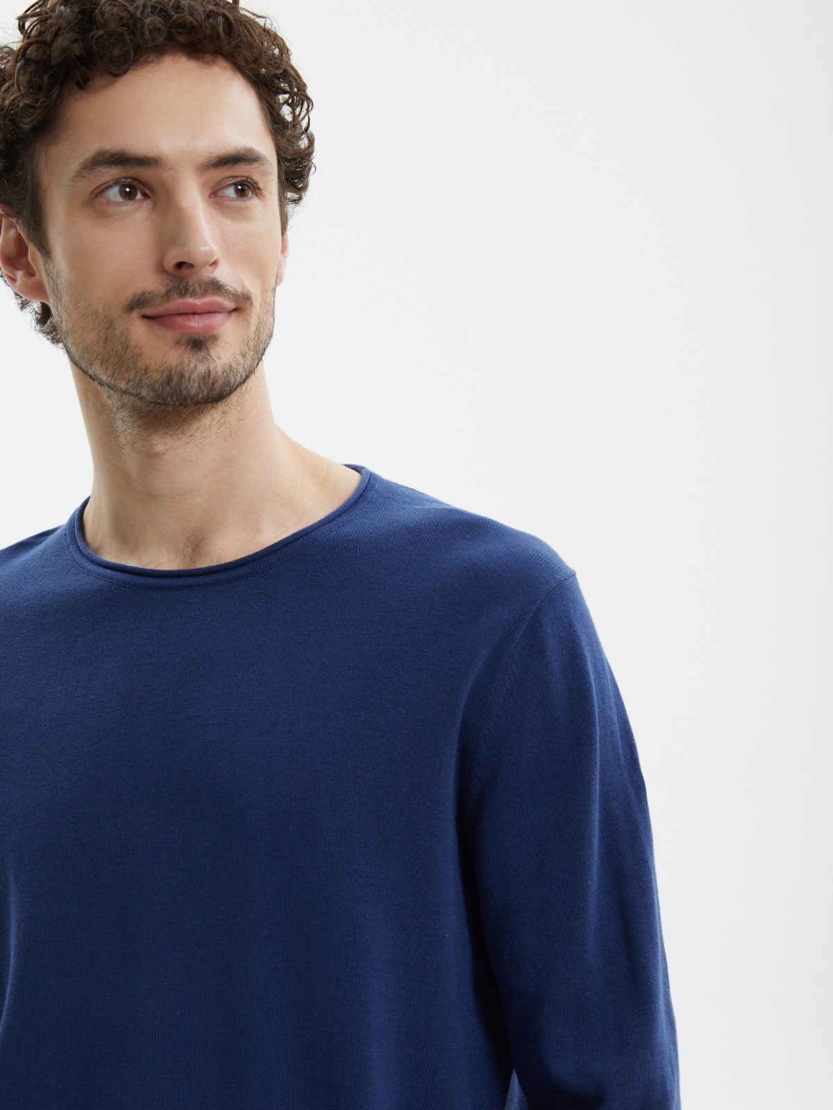 Тонкий вязаный джемпер из хлопка