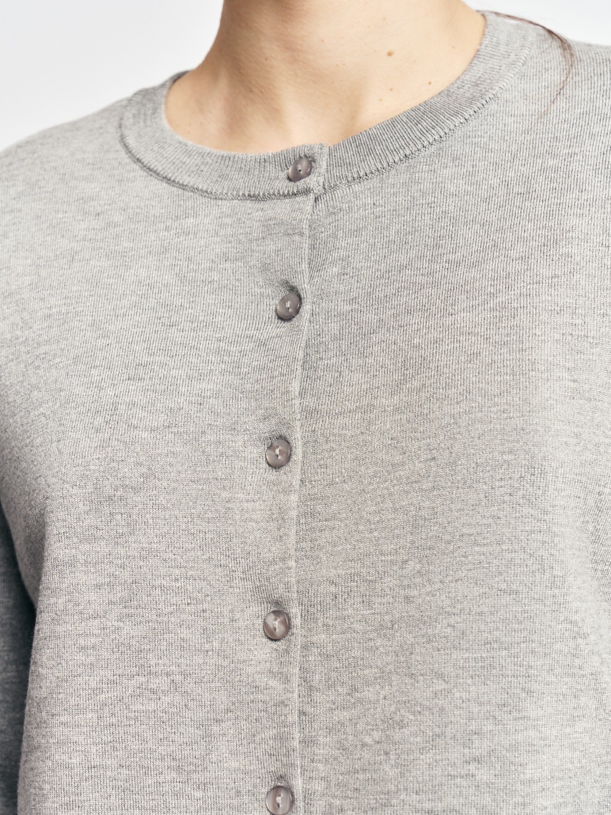 Трикотажный кардиган на пуговицах