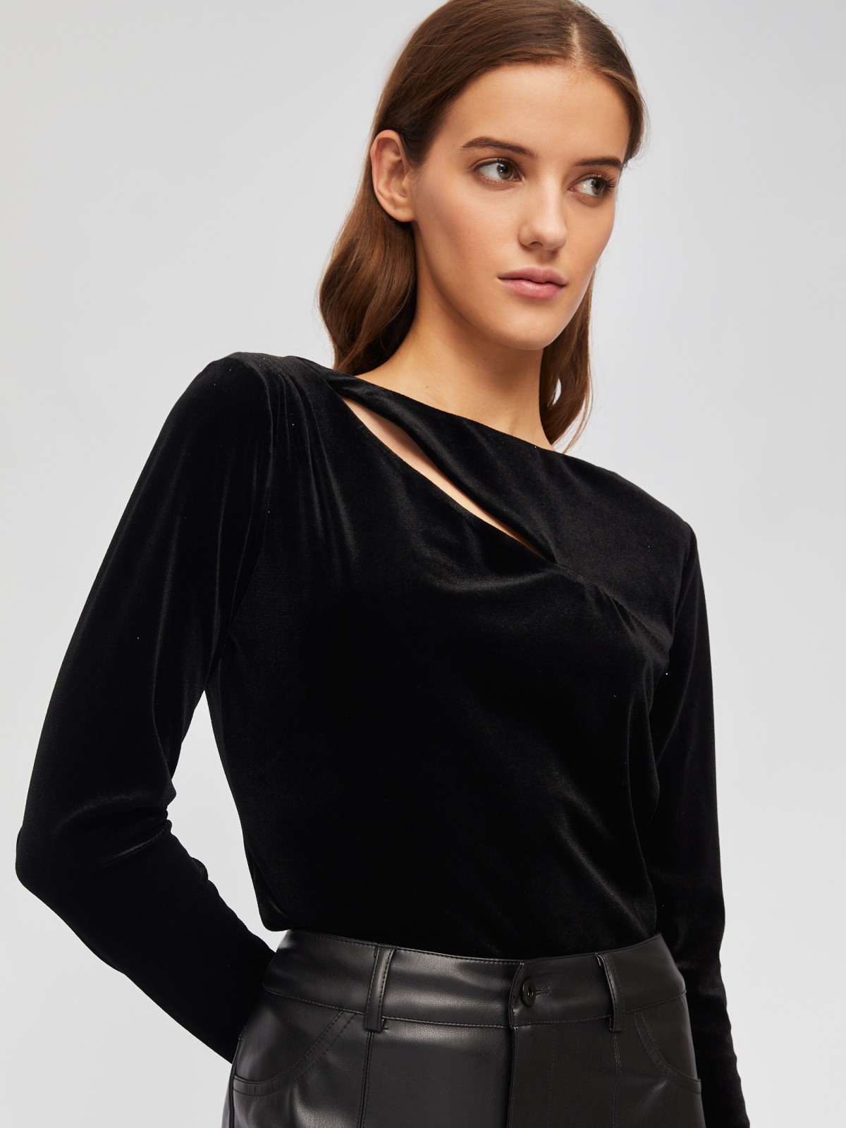 Бархатная блузка-лонгслив с разрезом и драпировкой zolla 02345114Y021, цвет черный, размер XS - фото 3