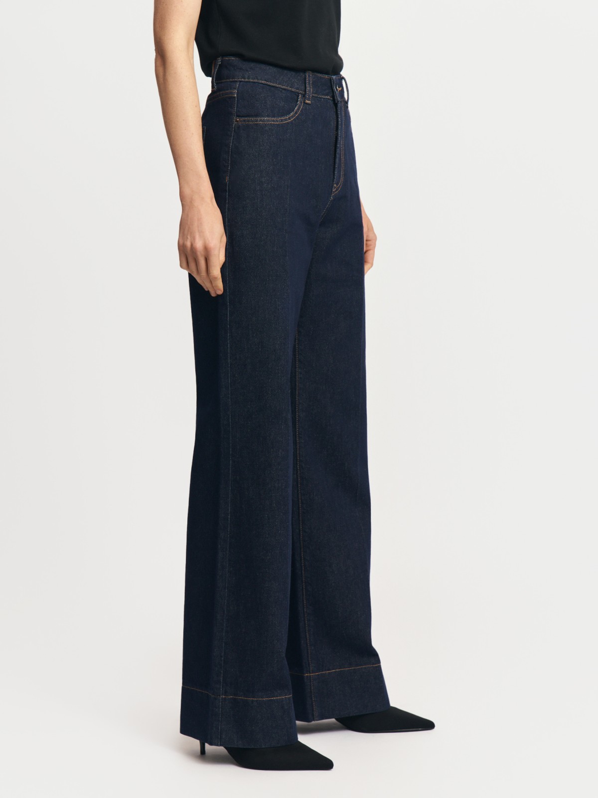 Джинсы силуэта Wide с высокой посадкой