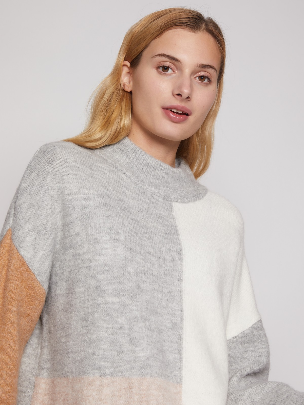 Вязаный свитер в силе Color-blok