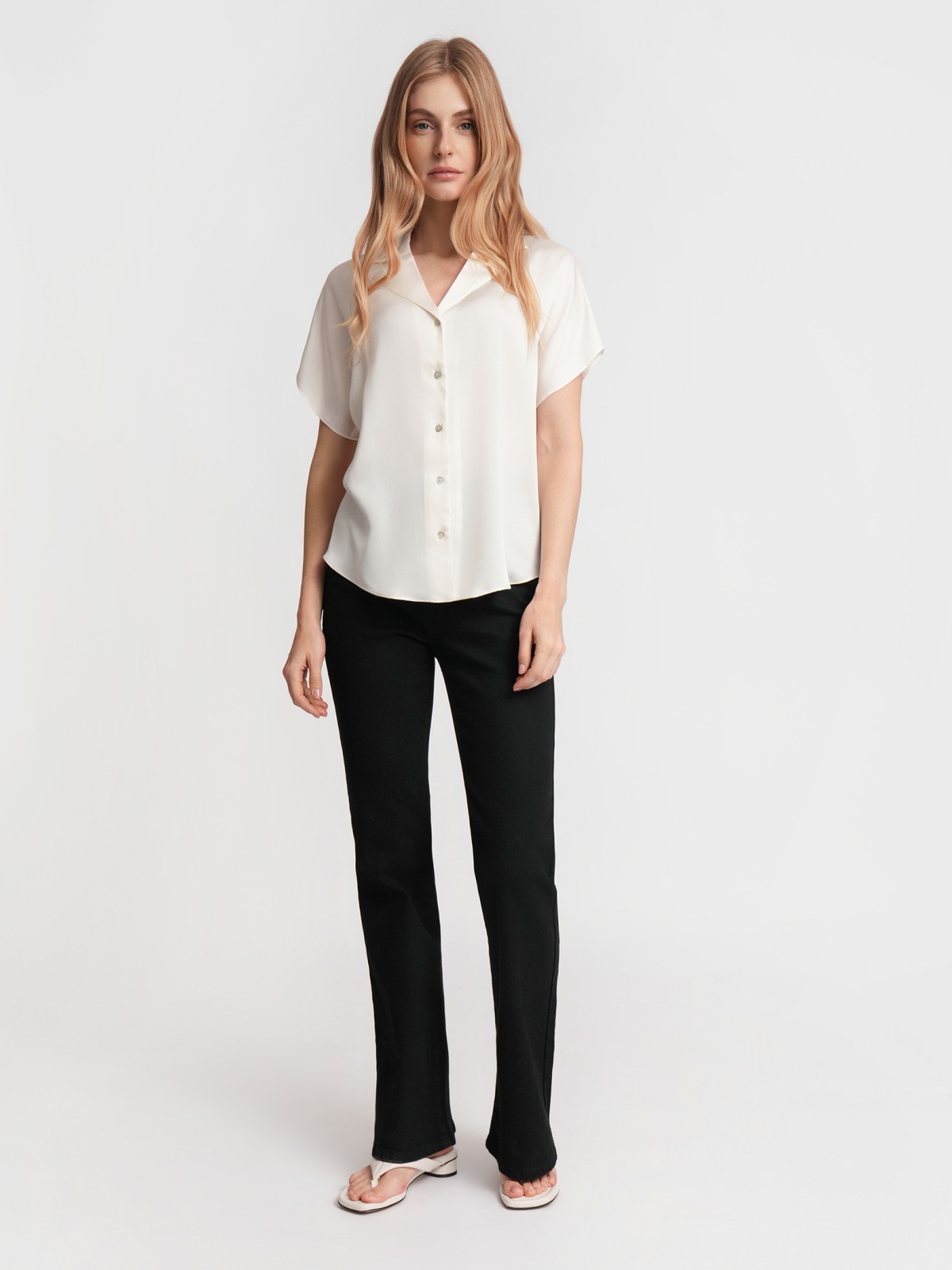 Блузка с короткими рукавами