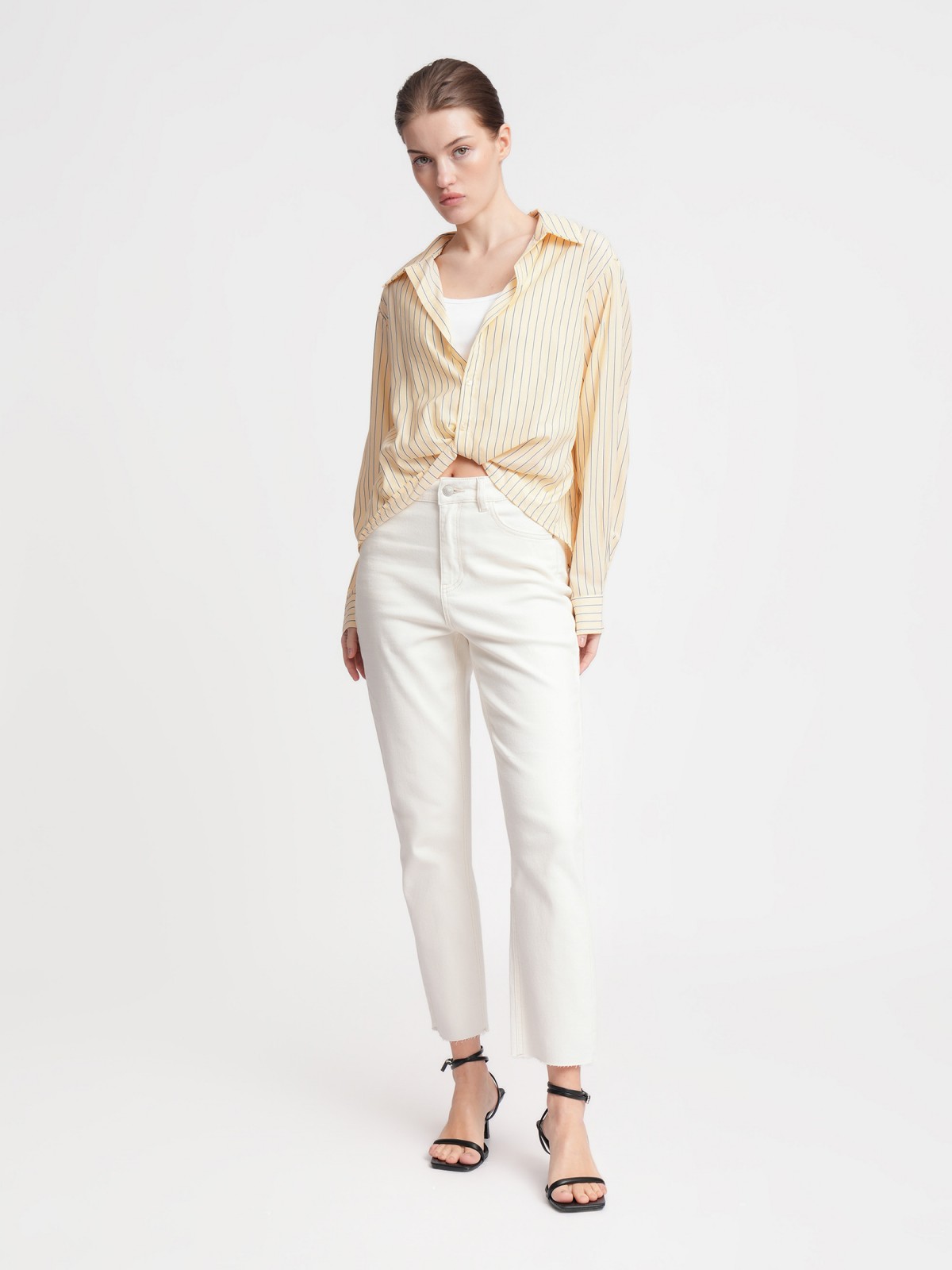 Блузка с  длинными рукавами