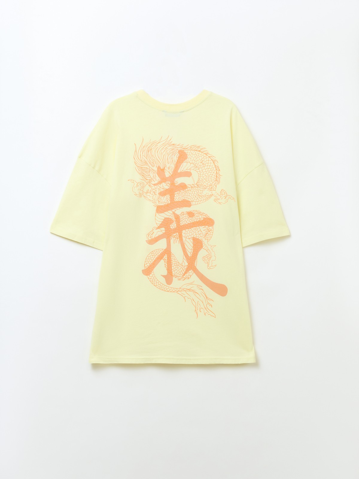 Футболка оверсайз с принтом на спине