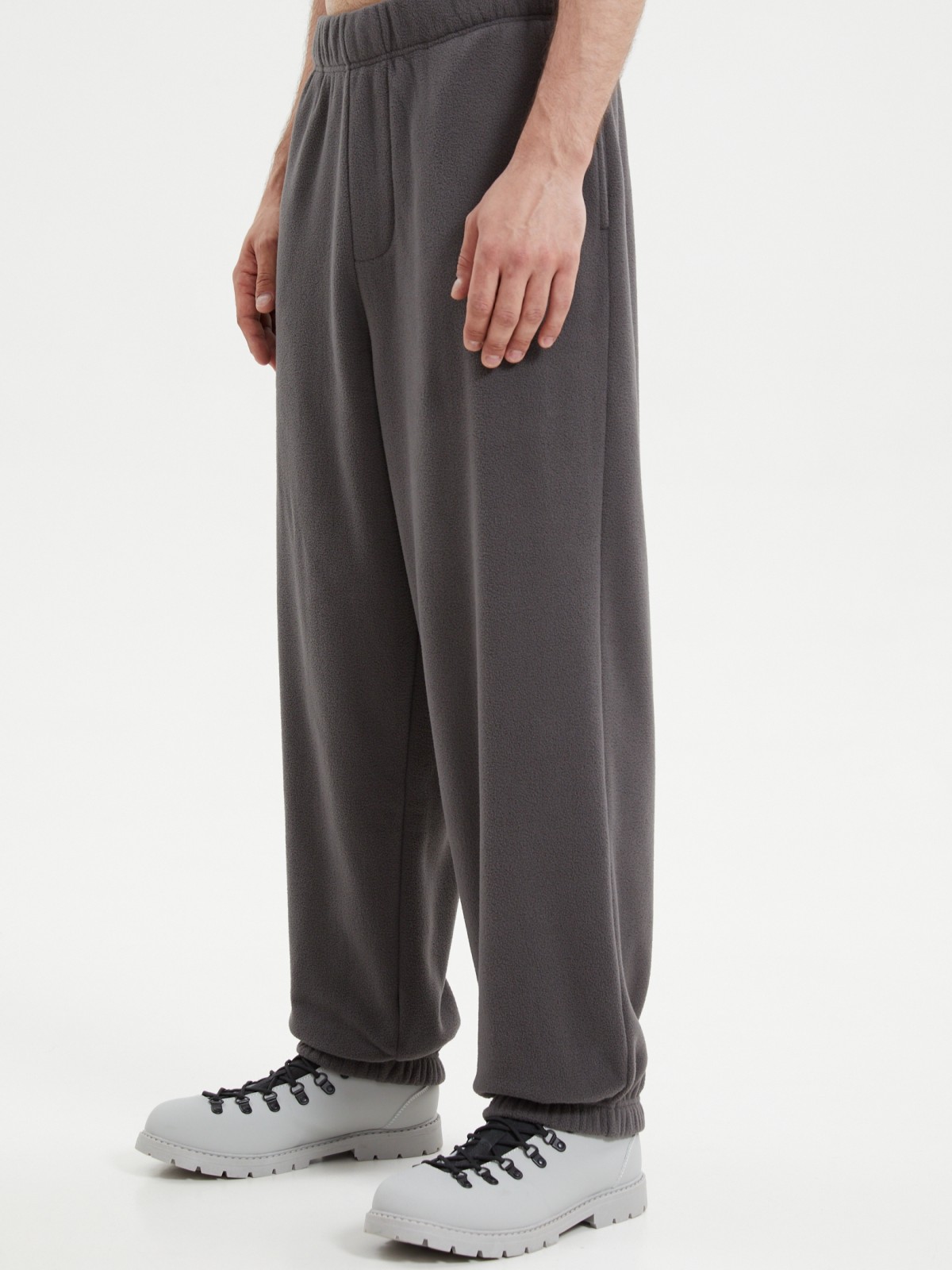 Тёплые трикотажные брюки-джоггеры из флиса