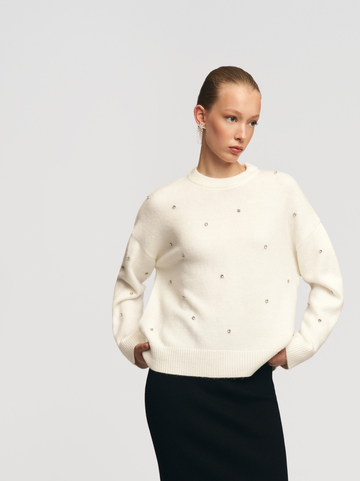 Вязаный джемпер со стразами