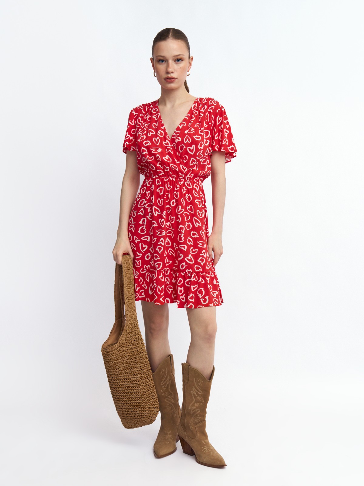 Платье длины мини из вискозы на резинке