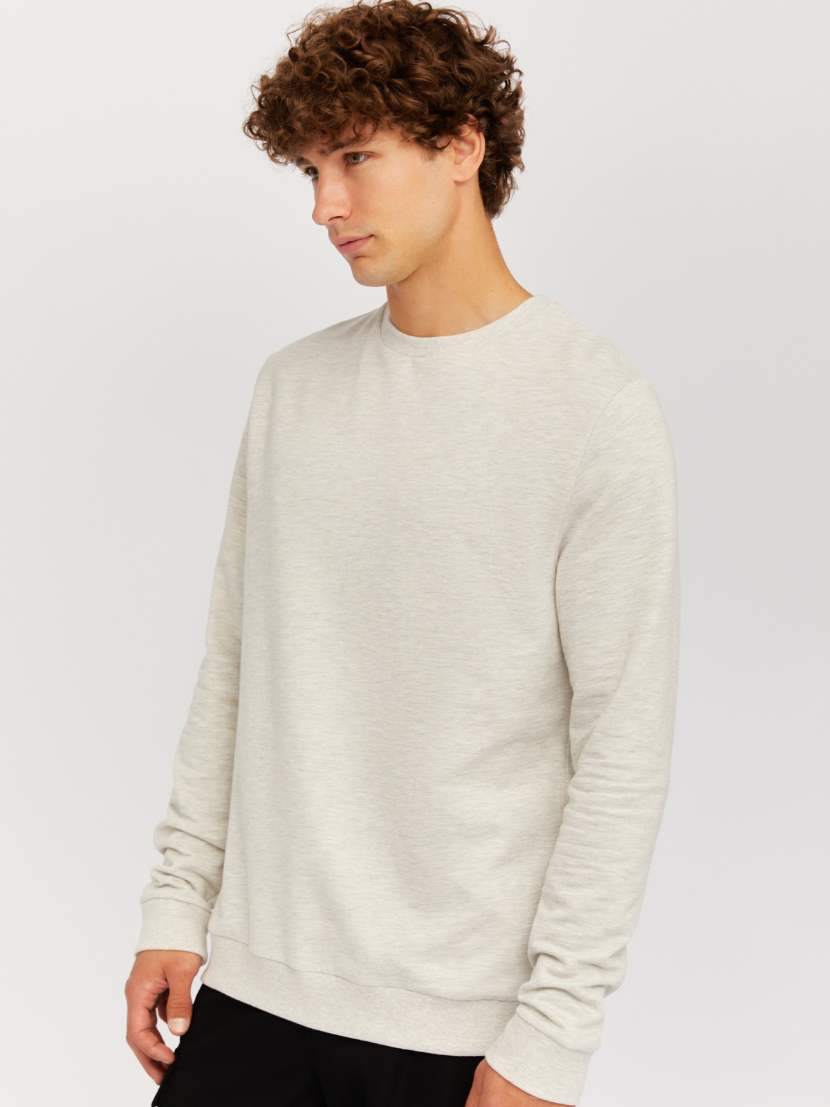 Утеплённый свитшот прямого кроя с длинным рукавом