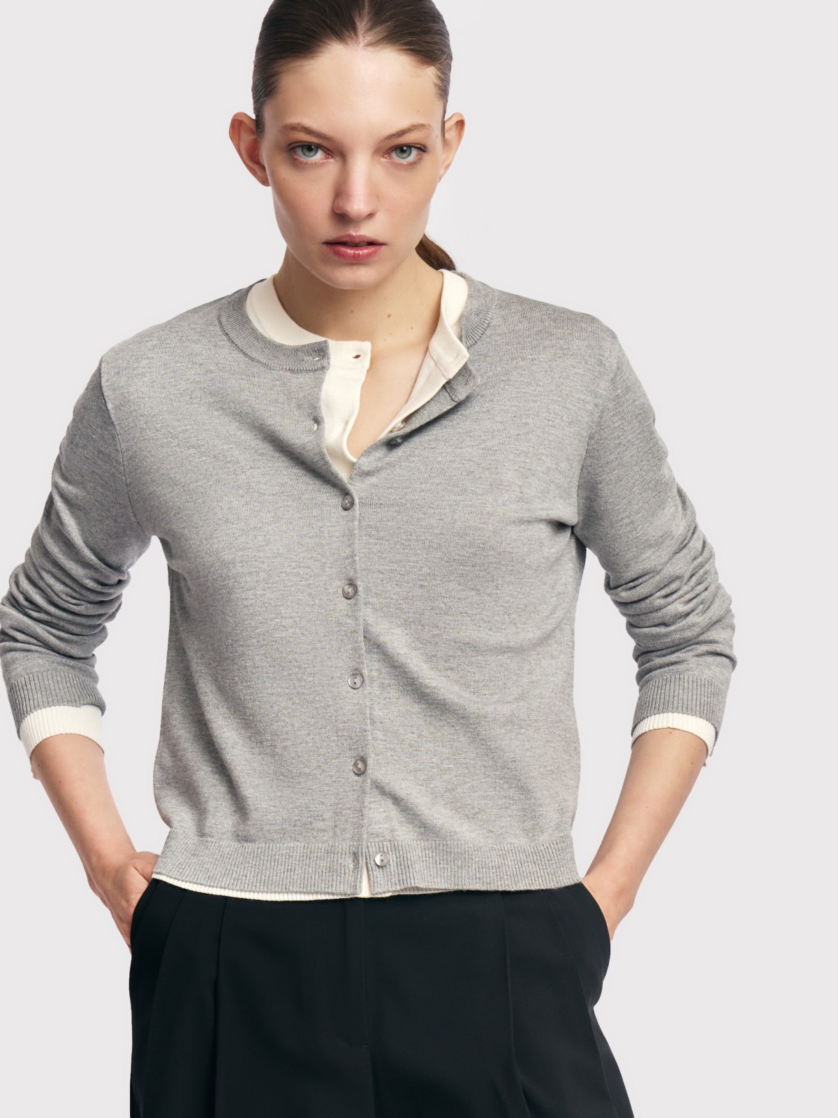 Трикотажный кардиган на пуговицах