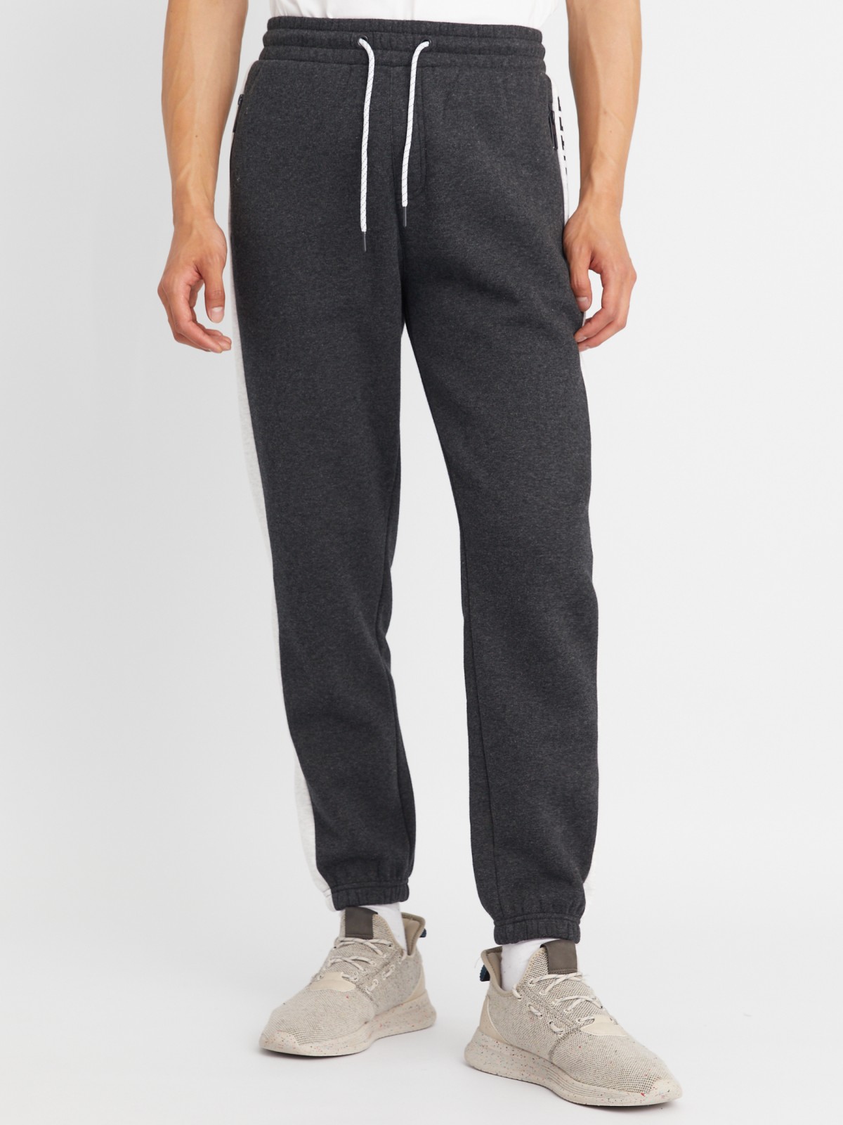 Утеплённые трикотажные брюки-джоггеры в спортивном стиле с лампасами zolla 213337660013, цвет темно-серый, размер M - фото 2