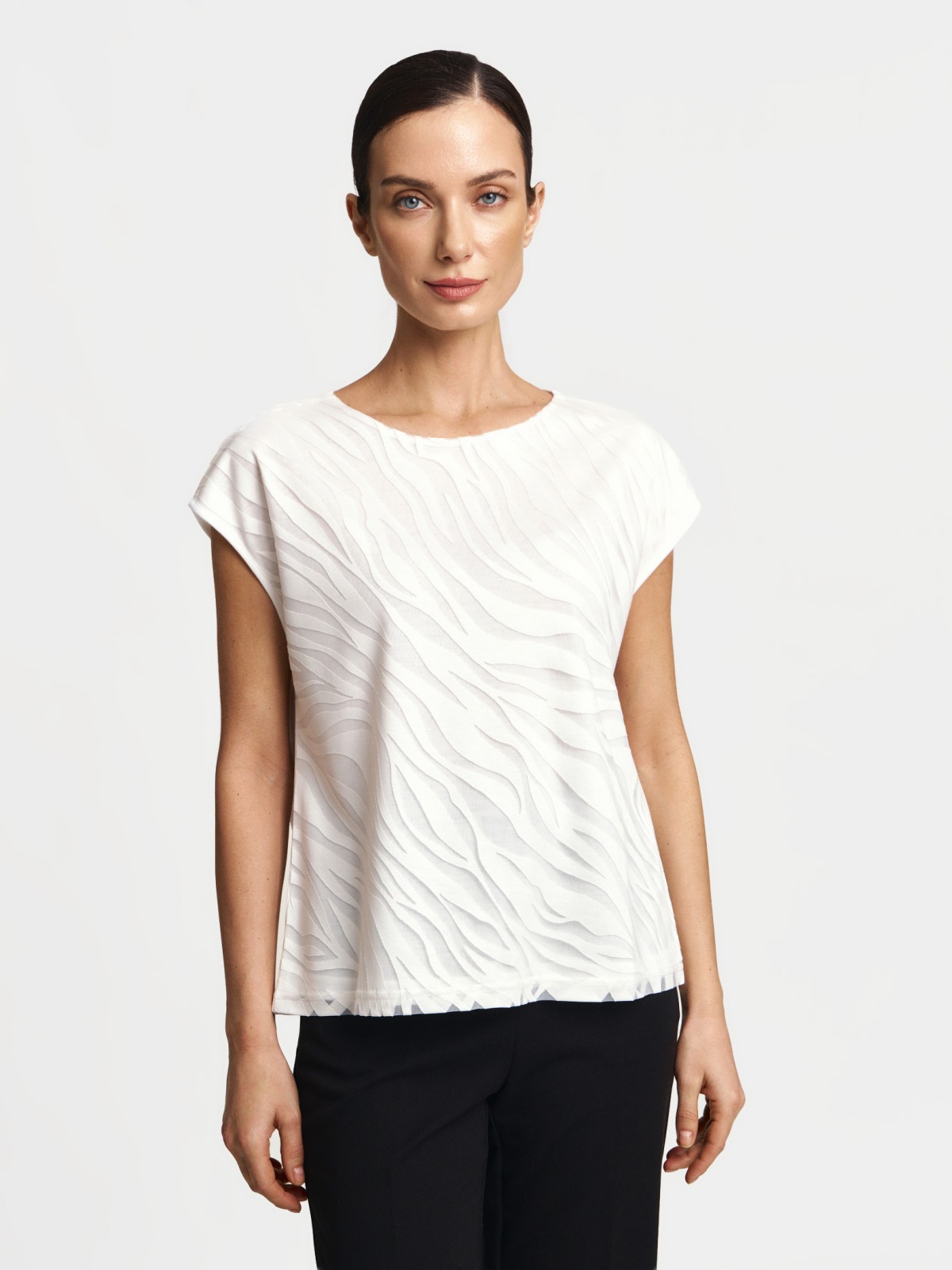 Блузка с узором в полоску