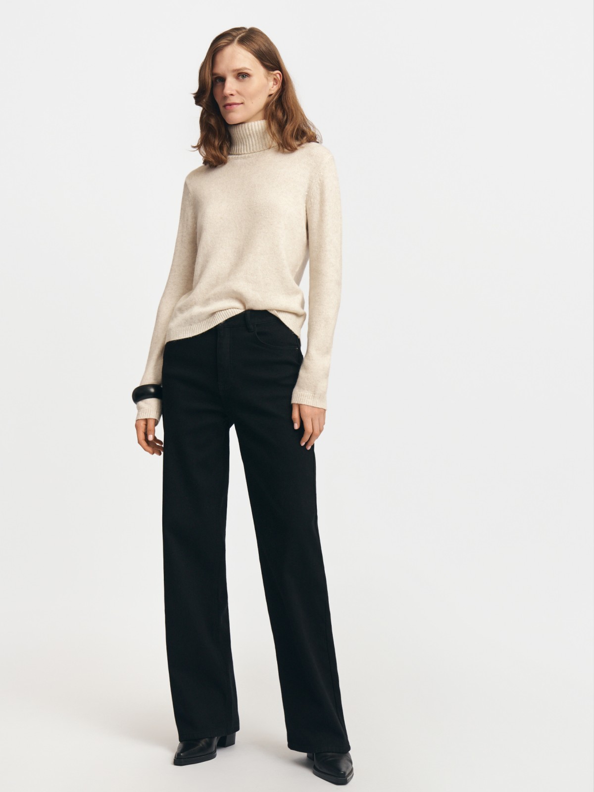 Вязаный свитер с шерстью