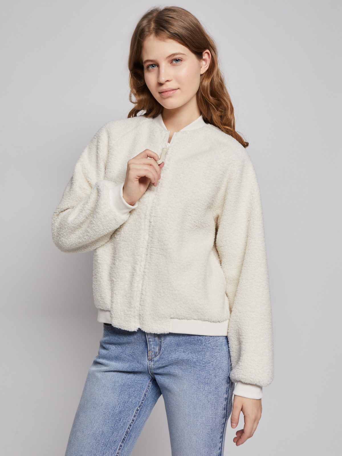 Толстовка-бомбер из искусственной овчины