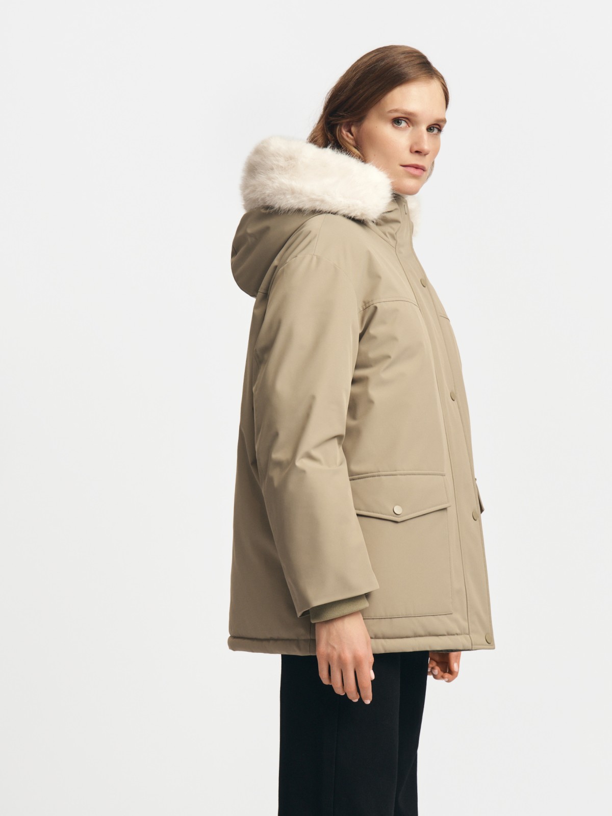 Тёплая куртка-парка с капюшоном