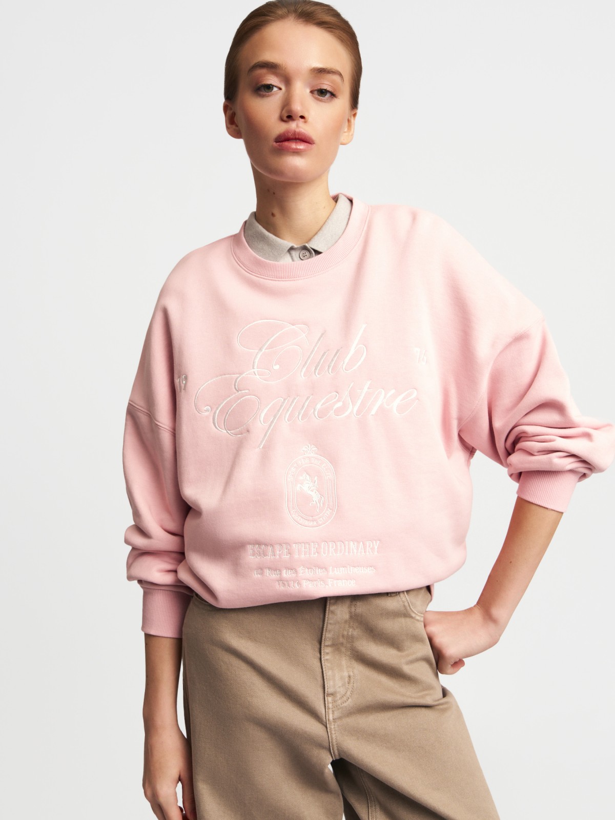 Свитшот оверсайз с надписью