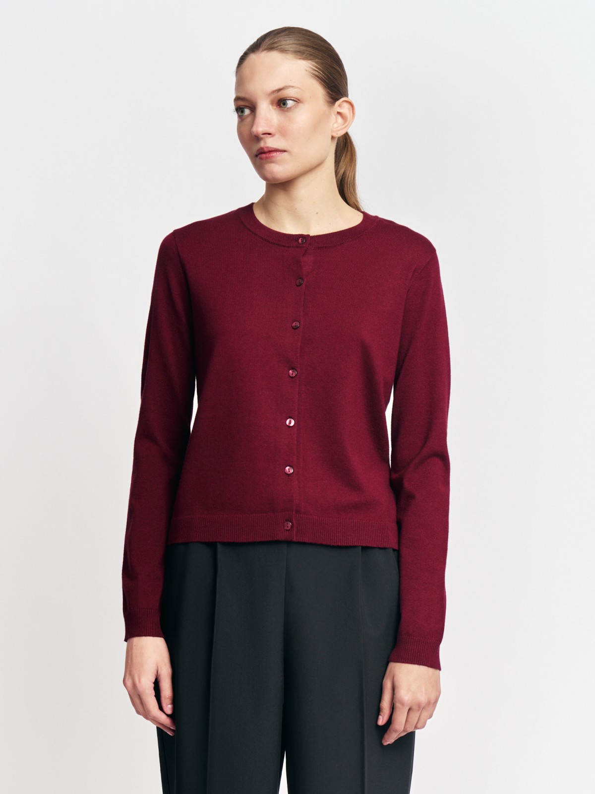 Трикотажный кардиган на пуговицах