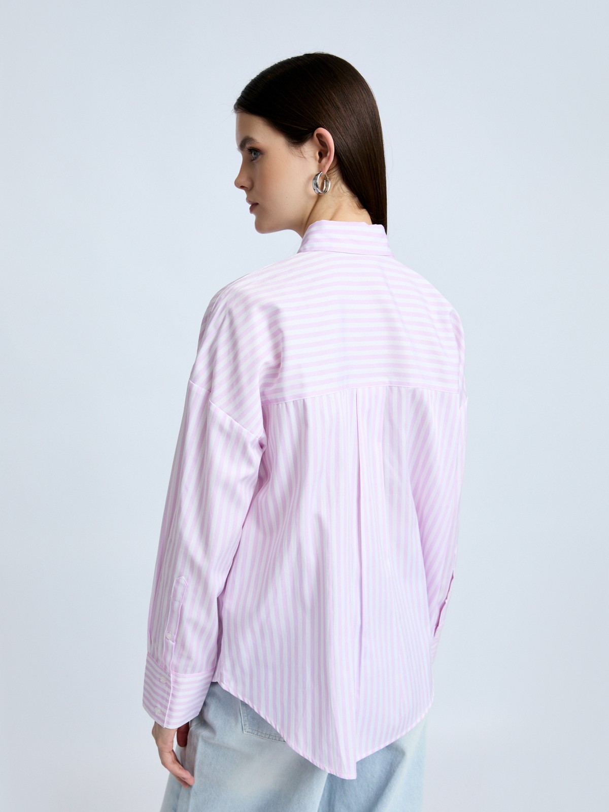 Рубашка оверсайз силуэта с узором в полоску