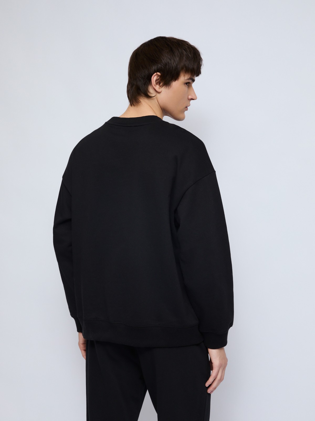 Однотонный оверсайз свитшот с длинным рукавом