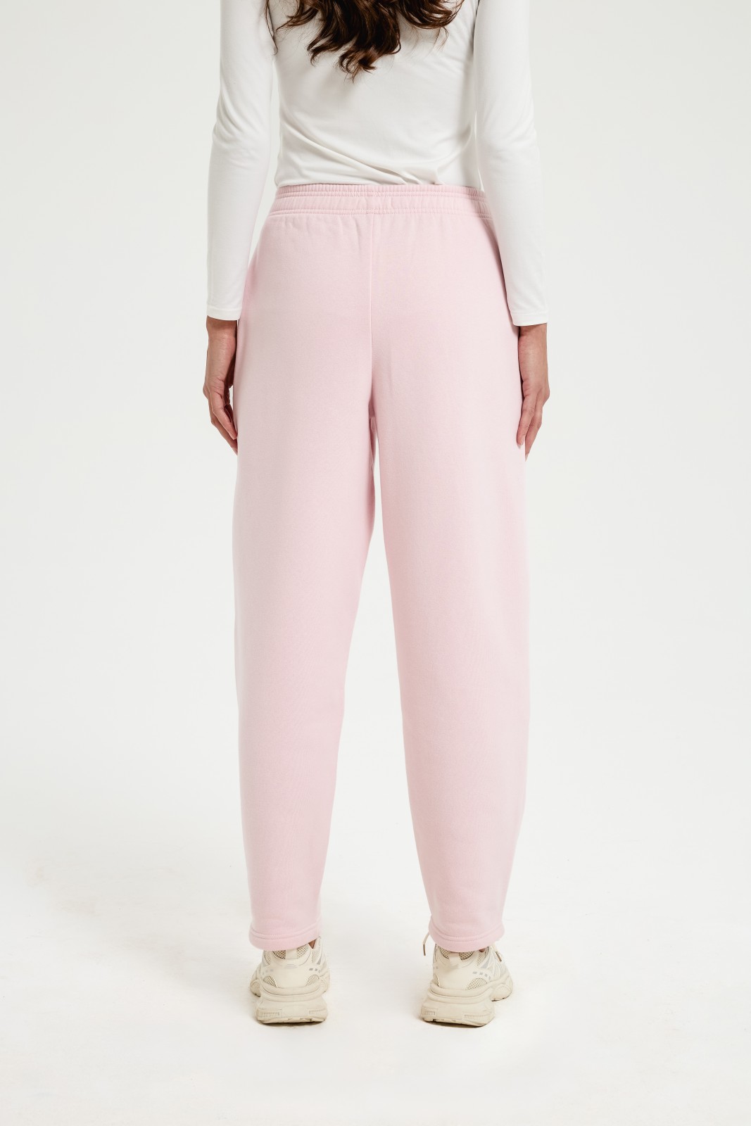 Утеплённые трикотажные брюки со стрелками